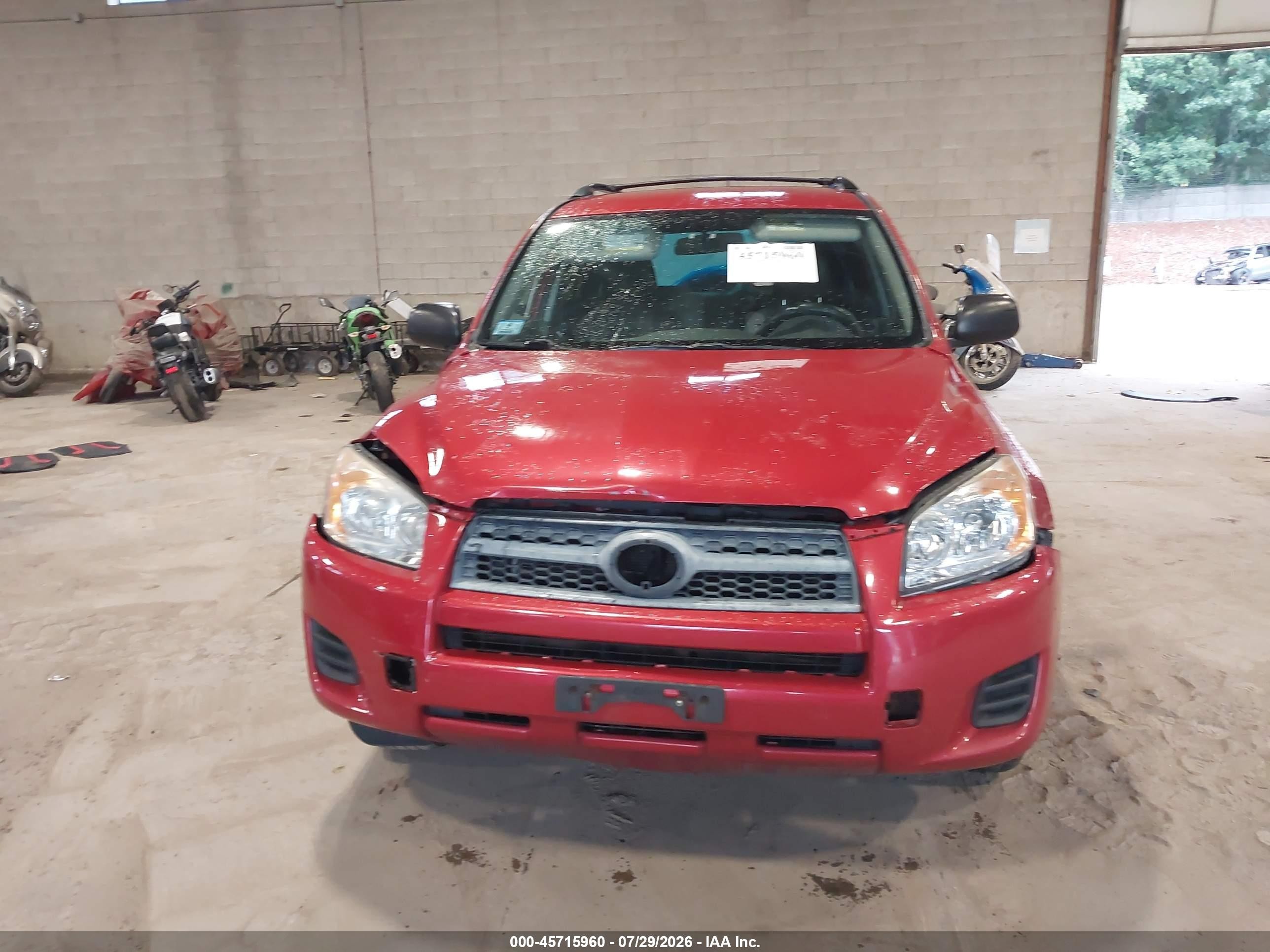 2010 Toyota Rav4   Red vin: 2T3BF4DV1AW063898