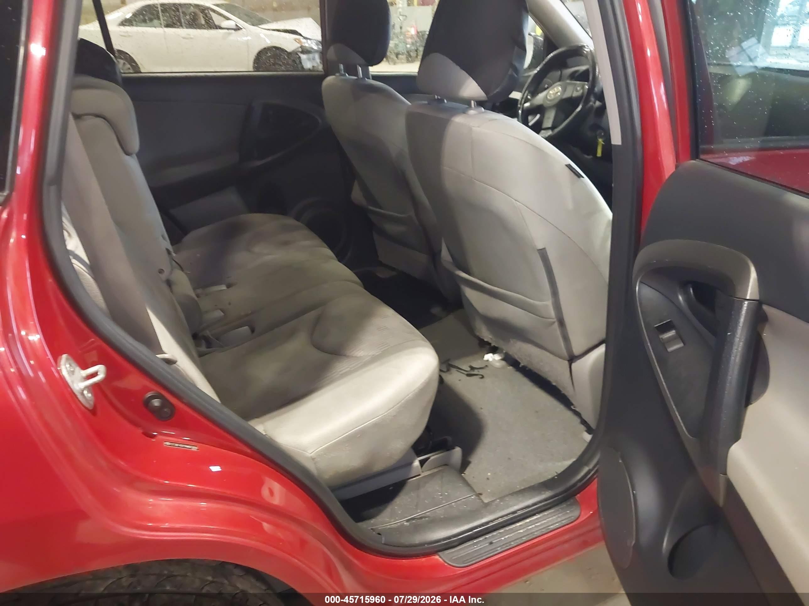 2010 Toyota Rav4   Red vin: 2T3BF4DV1AW063898
