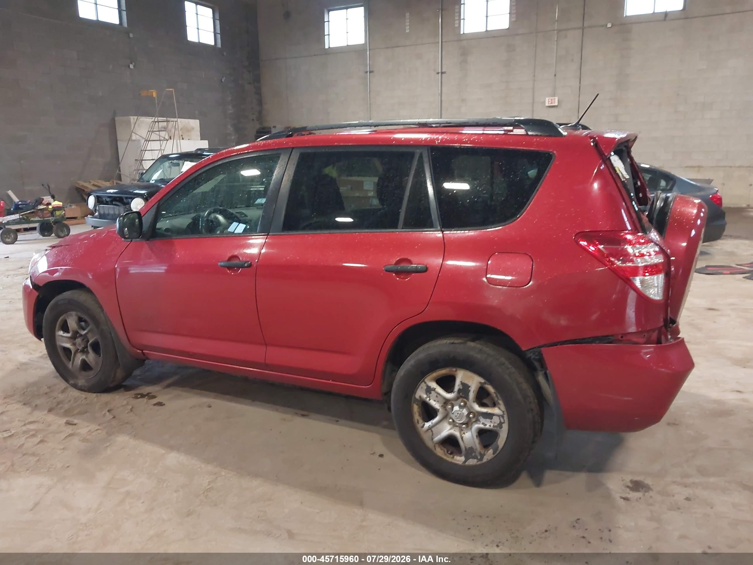 2010 Toyota Rav4   Red vin: 2T3BF4DV1AW063898