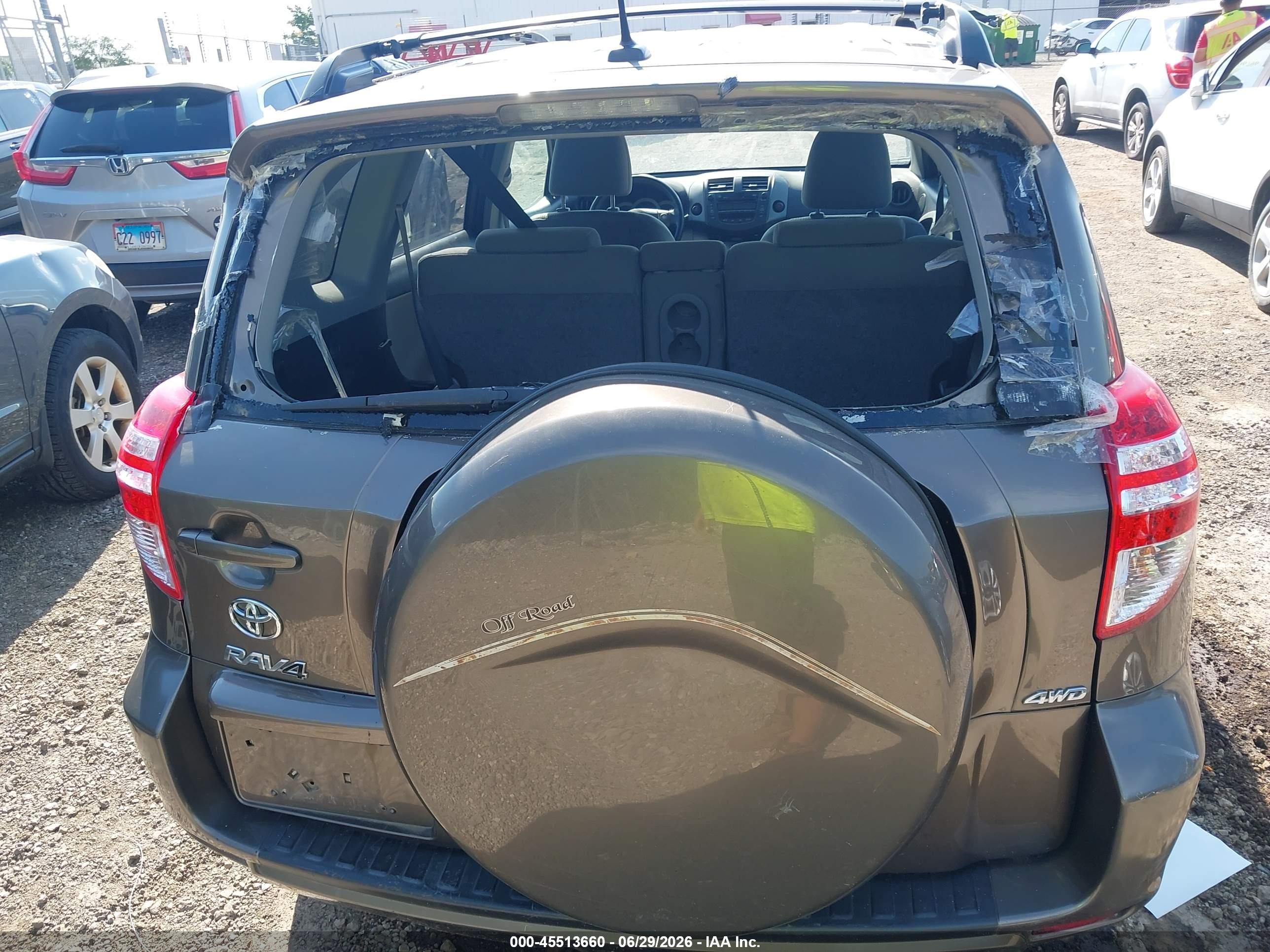 2011 Toyota Rav4   Серый vin: 2T3BF4DV1BW094666