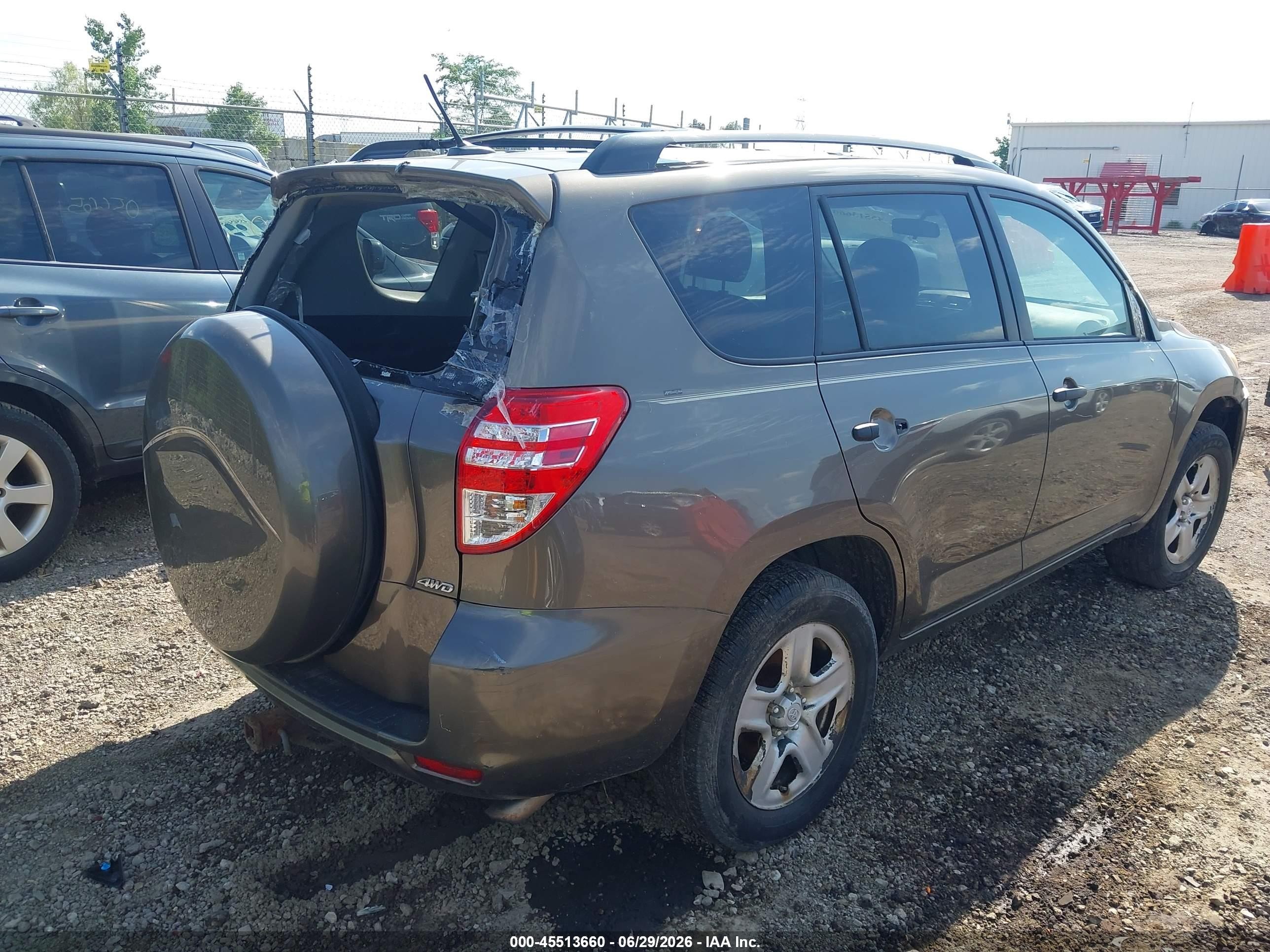 2011 Toyota Rav4   Серый vin: 2T3BF4DV1BW094666