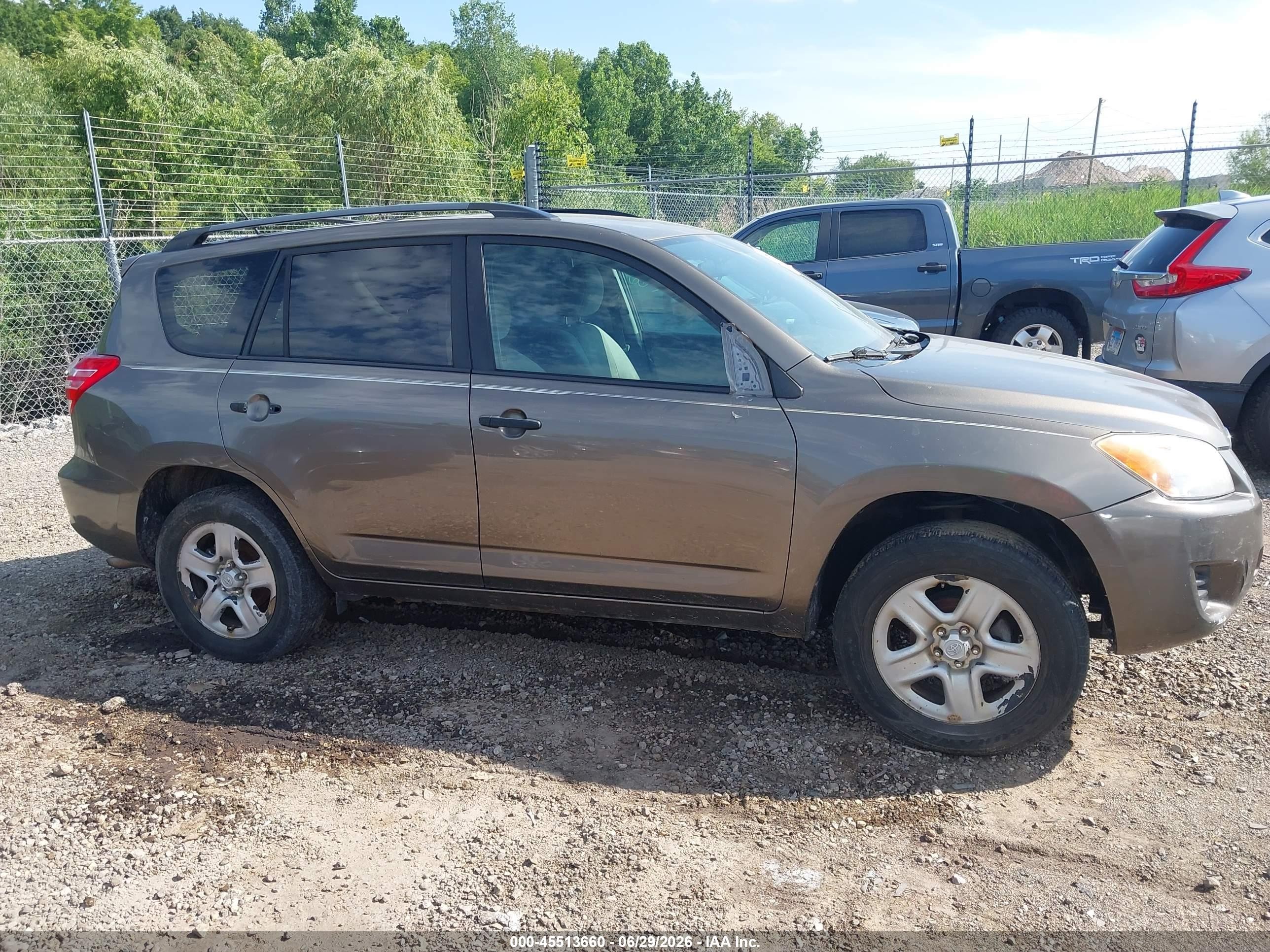 2011 Toyota Rav4   Серый vin: 2T3BF4DV1BW094666