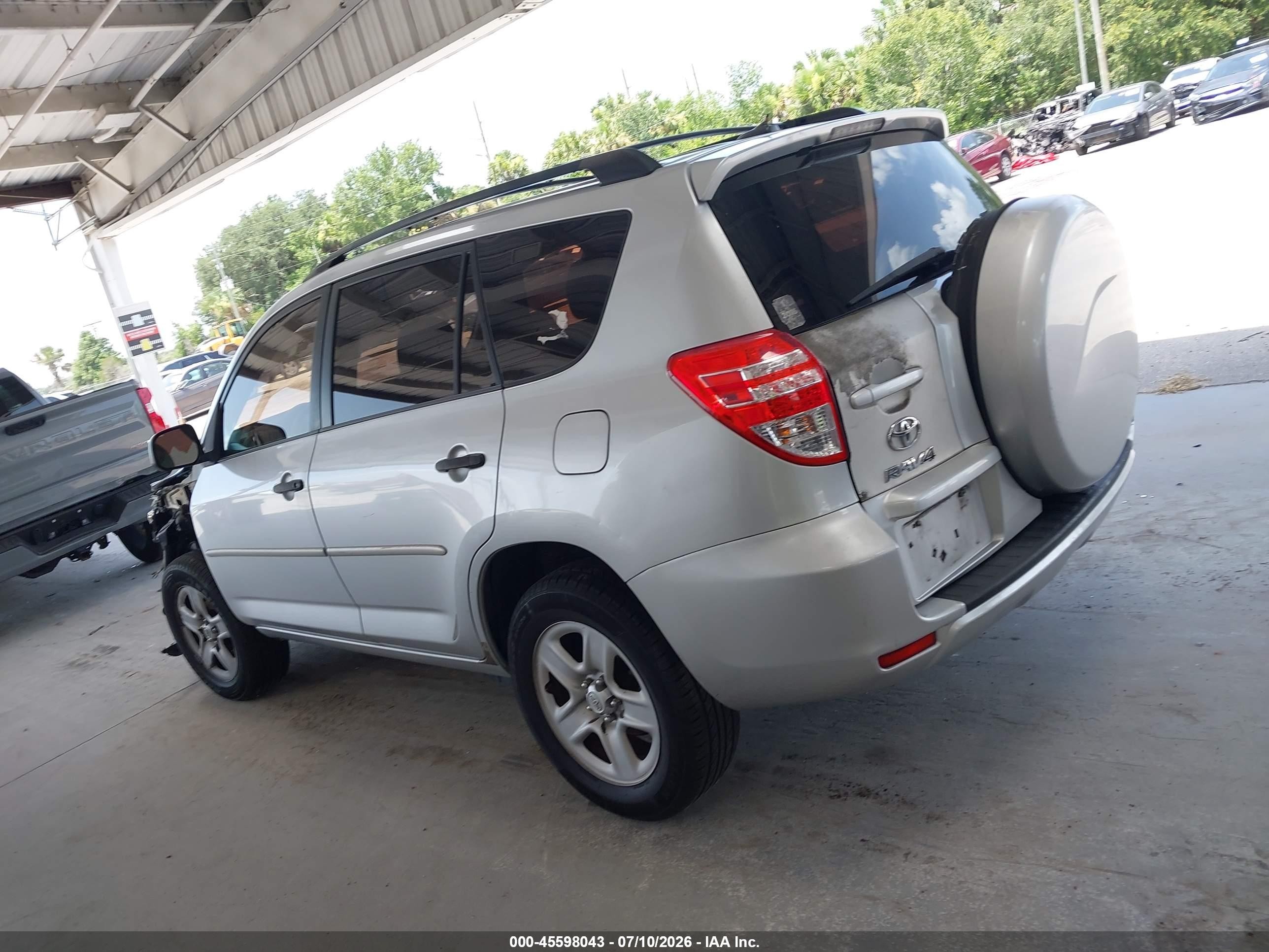 2011 Toyota Rav4   Silver vin: 2T3BF4DV1BW101826