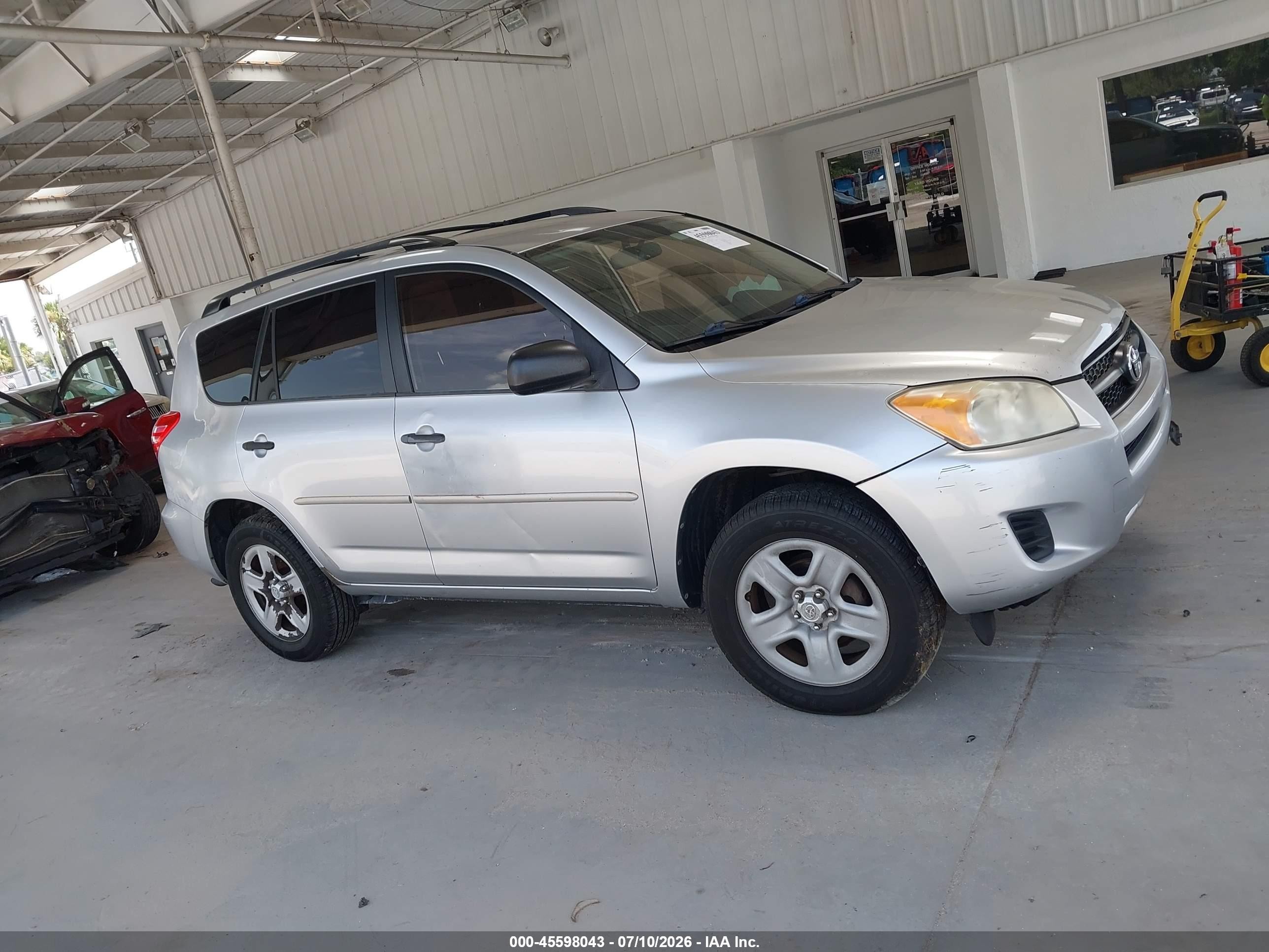 2011 Toyota Rav4   Silver vin: 2T3BF4DV1BW101826