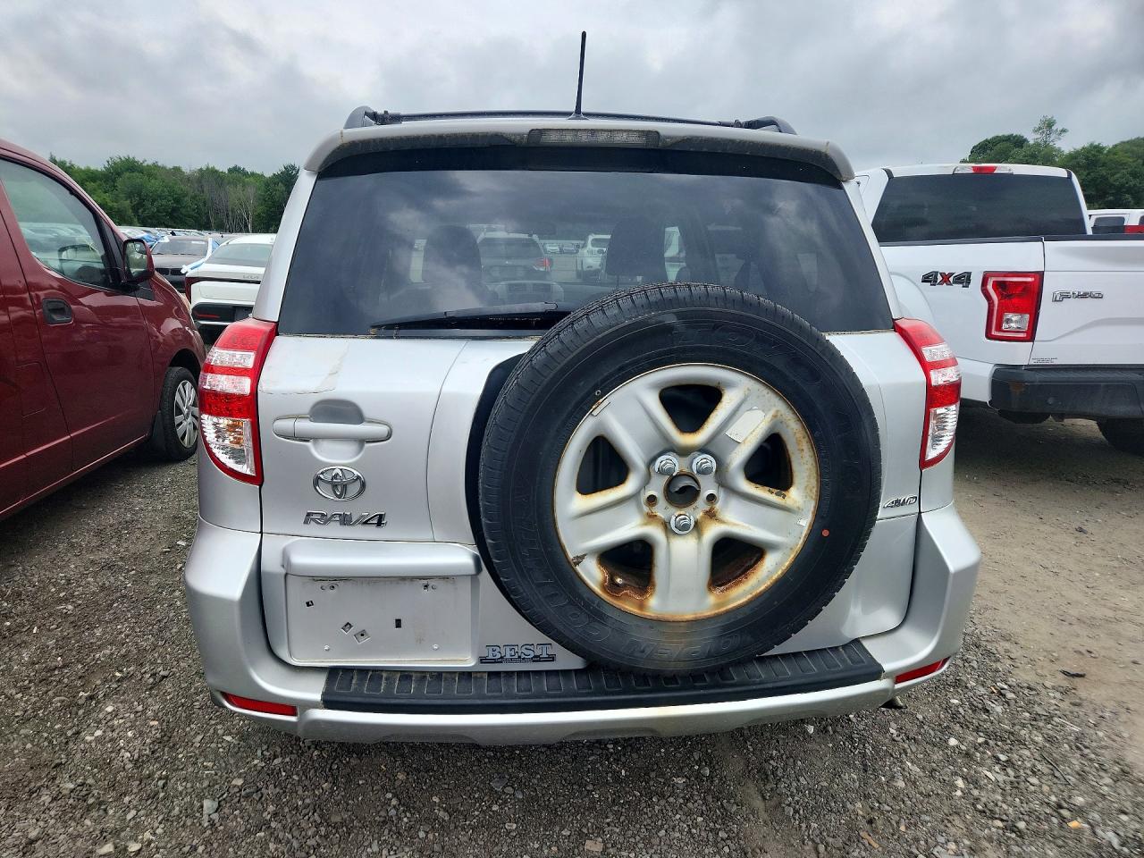 2011 Toyota Rav4 Base Silver vin: 2T3BF4DV1BW107772