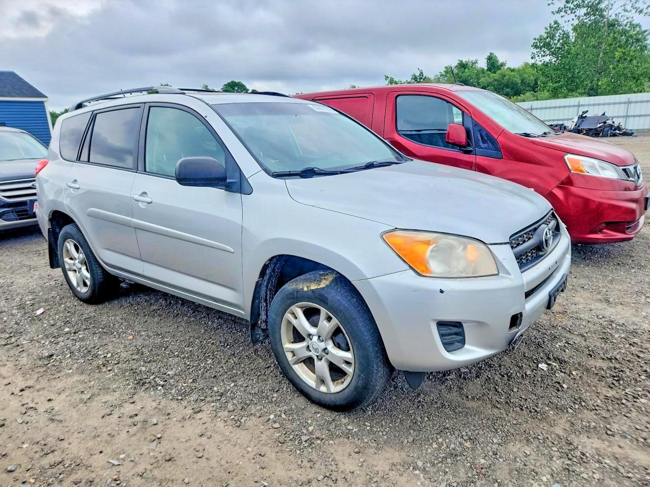 2011 Toyota Rav4 Base Silver vin: 2T3BF4DV1BW107772