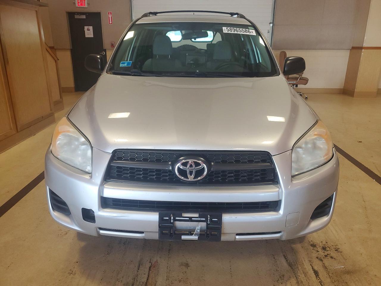 2011 Toyota Rav4 Base Silver vin: 2T3BF4DV1BW116486