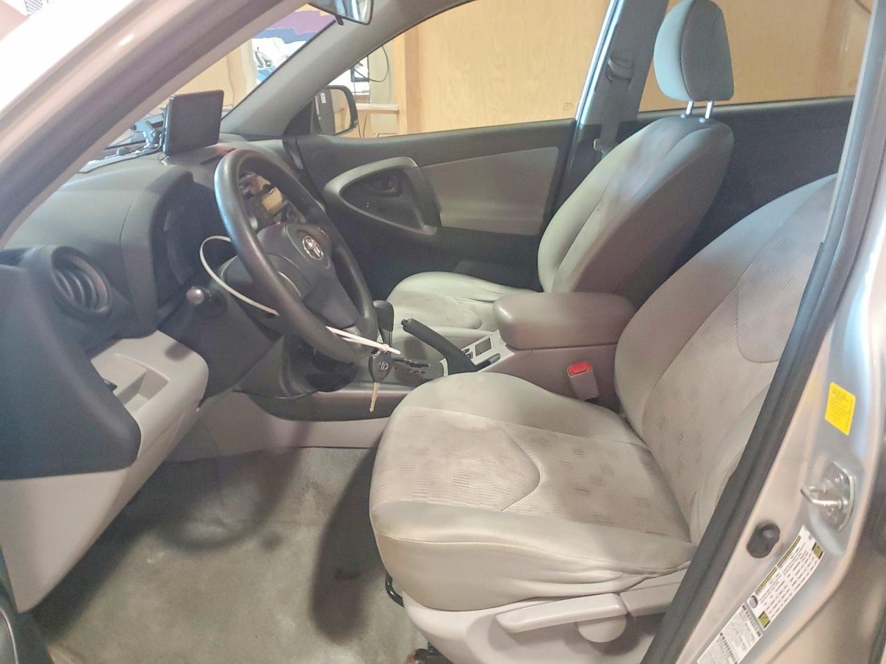 2011 Toyota Rav4 Base Silver vin: 2T3BF4DV1BW116486