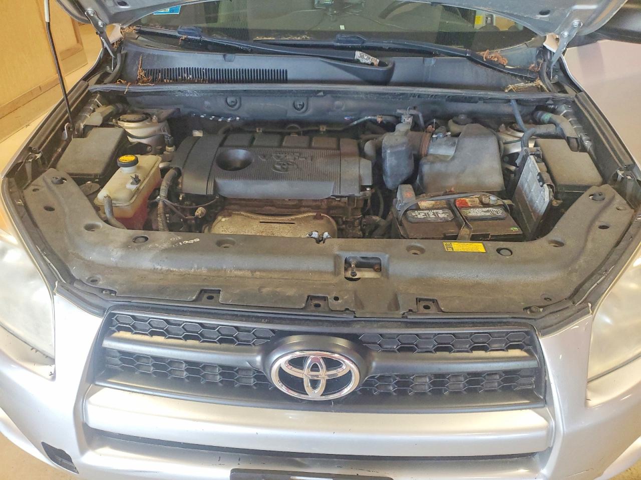 2011 Toyota Rav4 Base Silver vin: 2T3BF4DV1BW116486