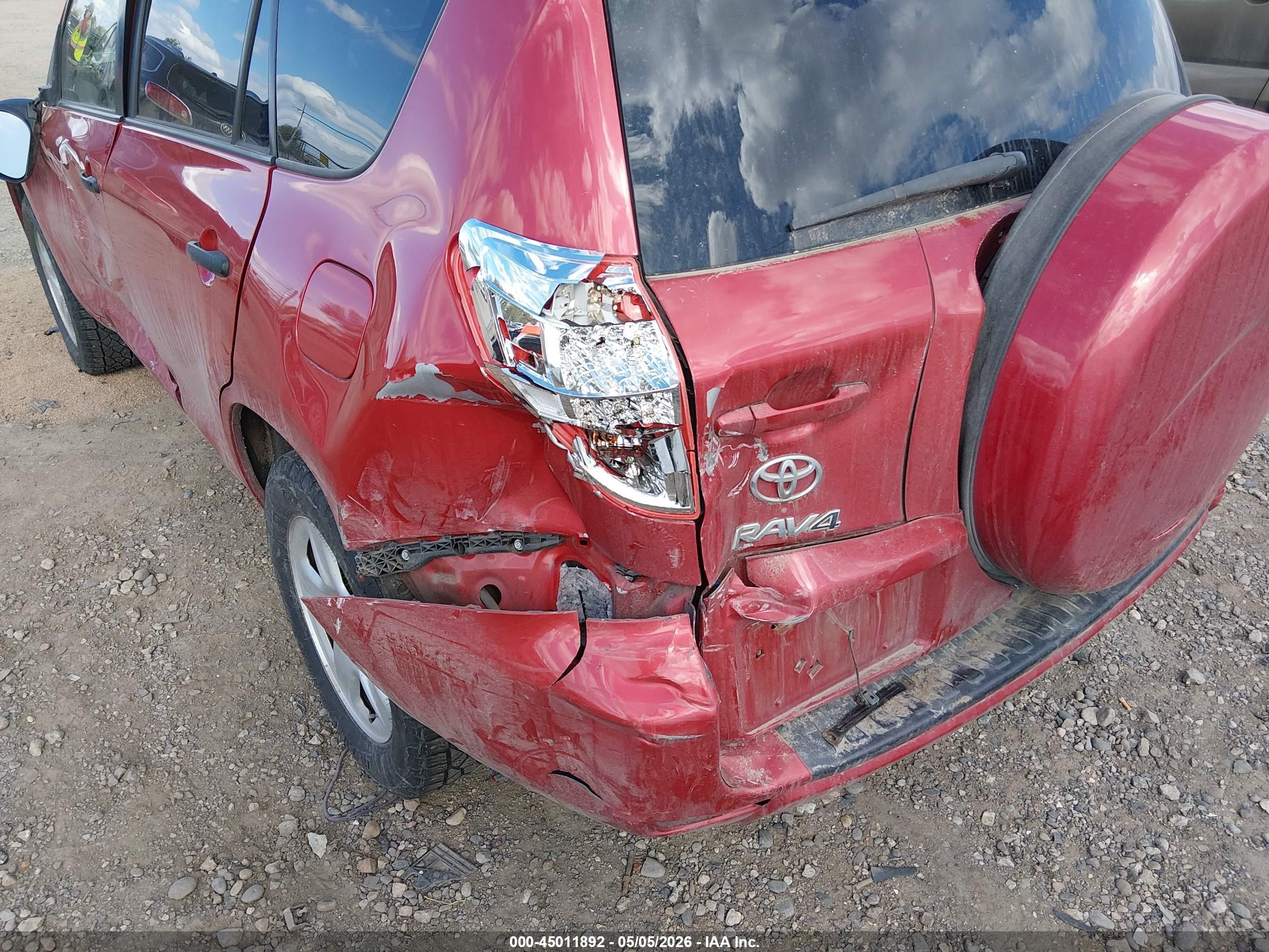 2011 Toyota Rav4   Красный vin: 2T3BF4DV1BW121560