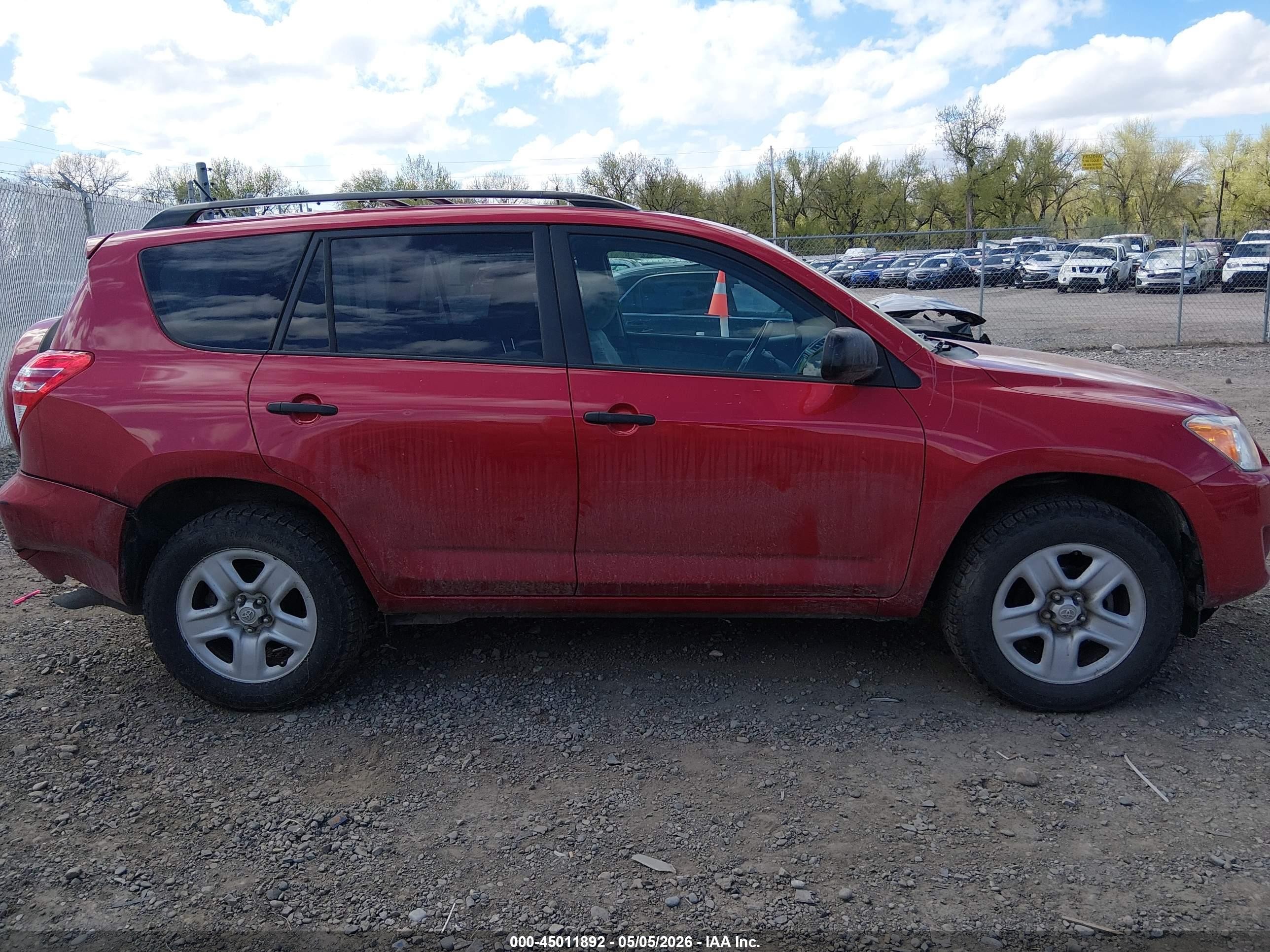 2011 Toyota Rav4   Красный vin: 2T3BF4DV1BW121560