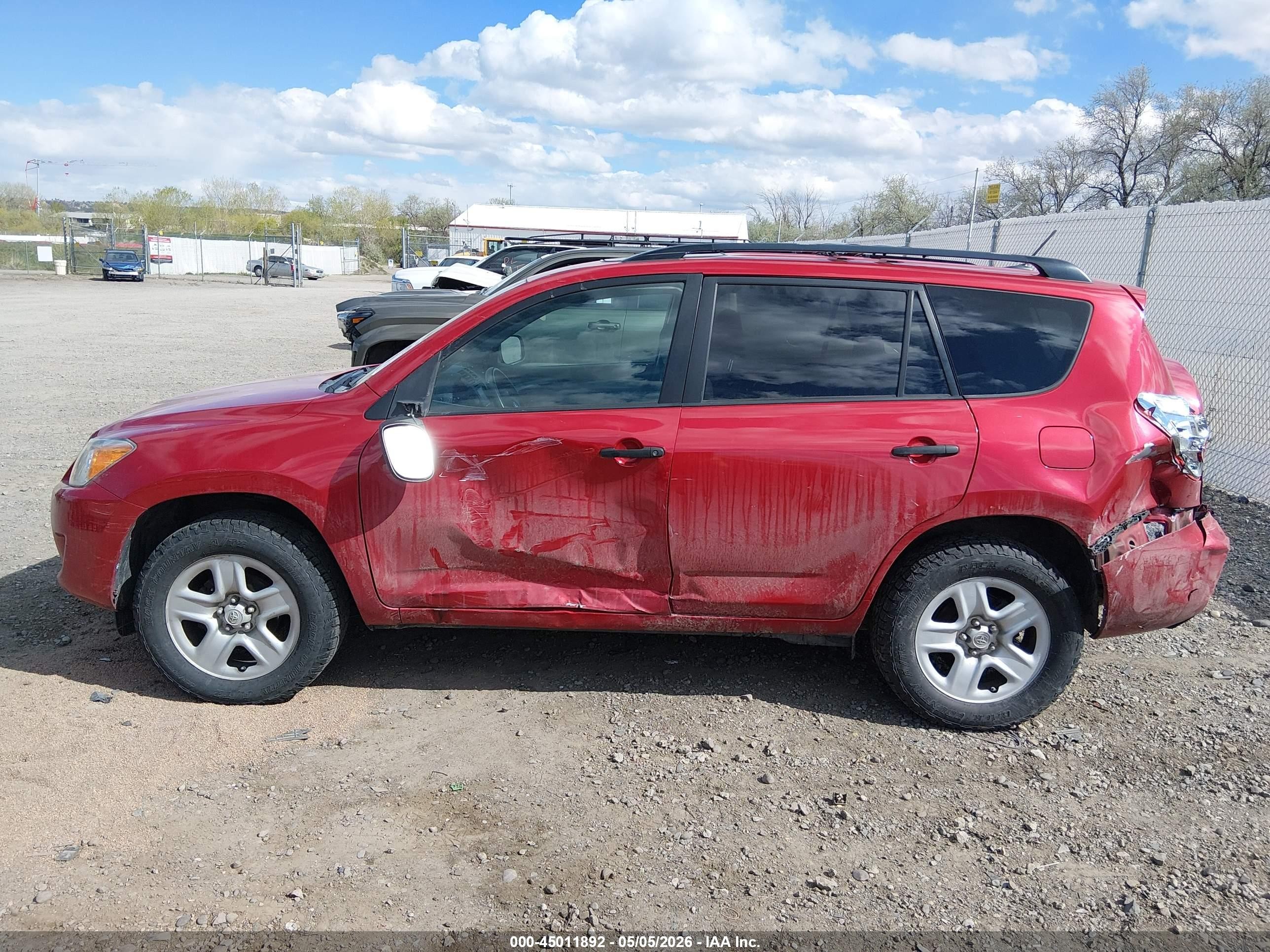 2011 Toyota Rav4   Красный vin: 2T3BF4DV1BW121560