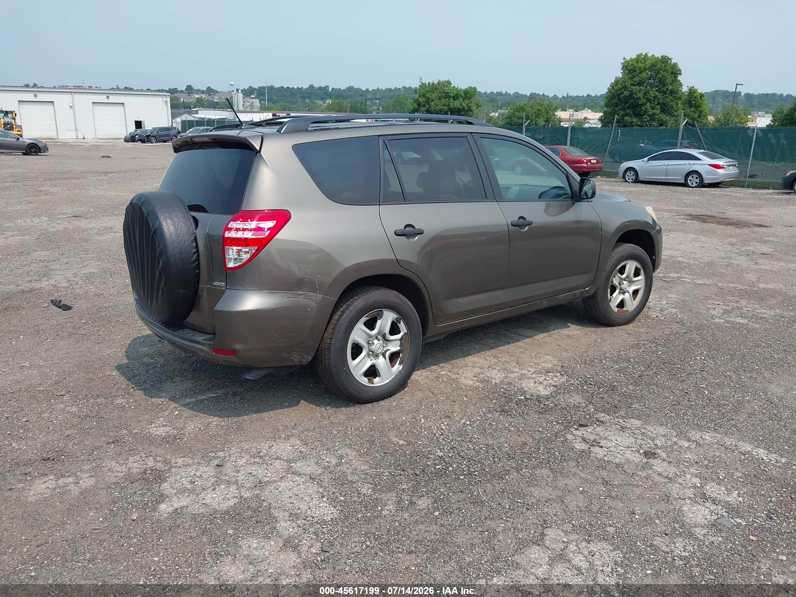 2011 Toyota Rav4   Tan vin: 2T3BF4DV1BW132459