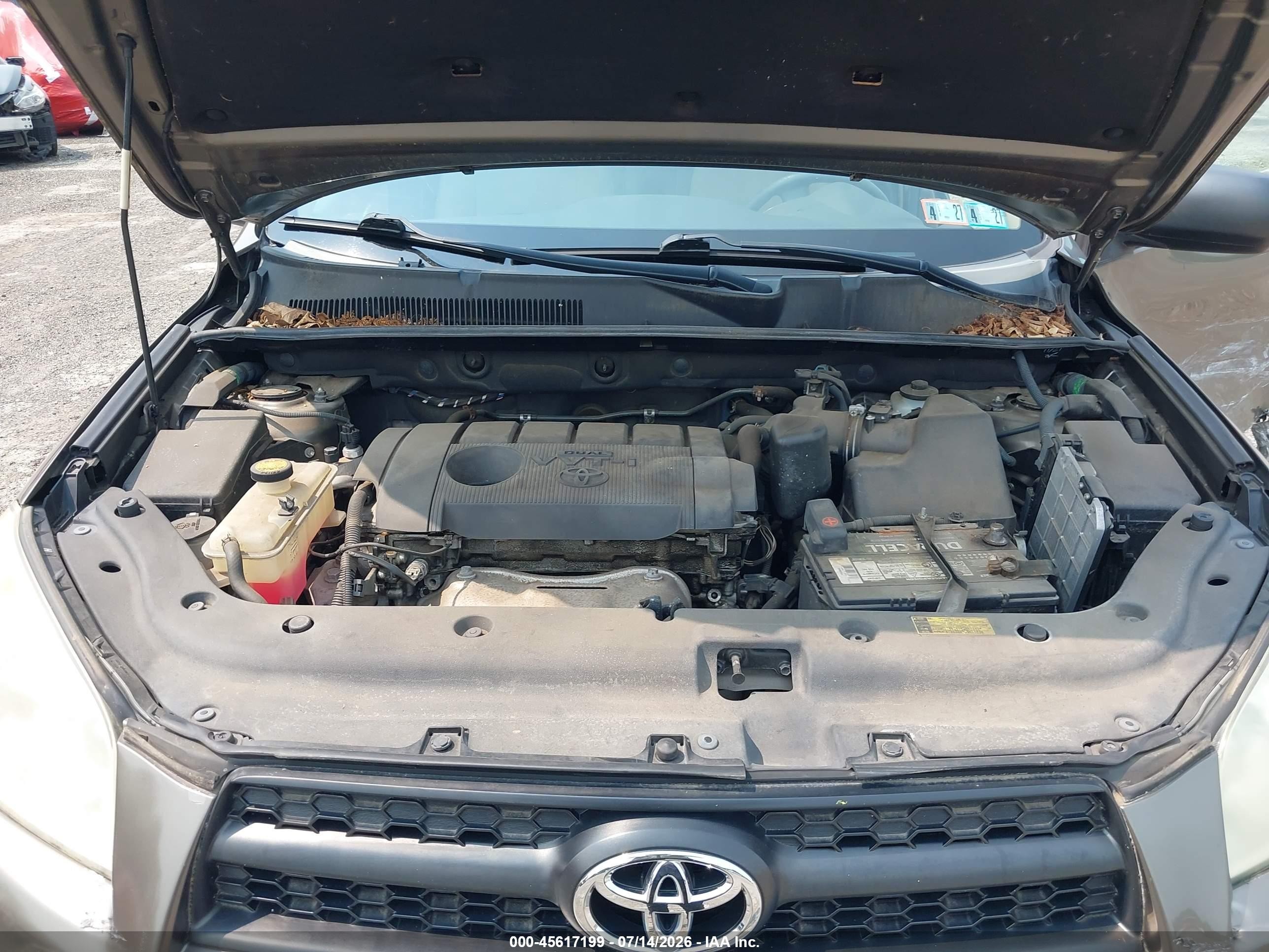 2011 Toyota Rav4   Tan vin: 2T3BF4DV1BW132459
