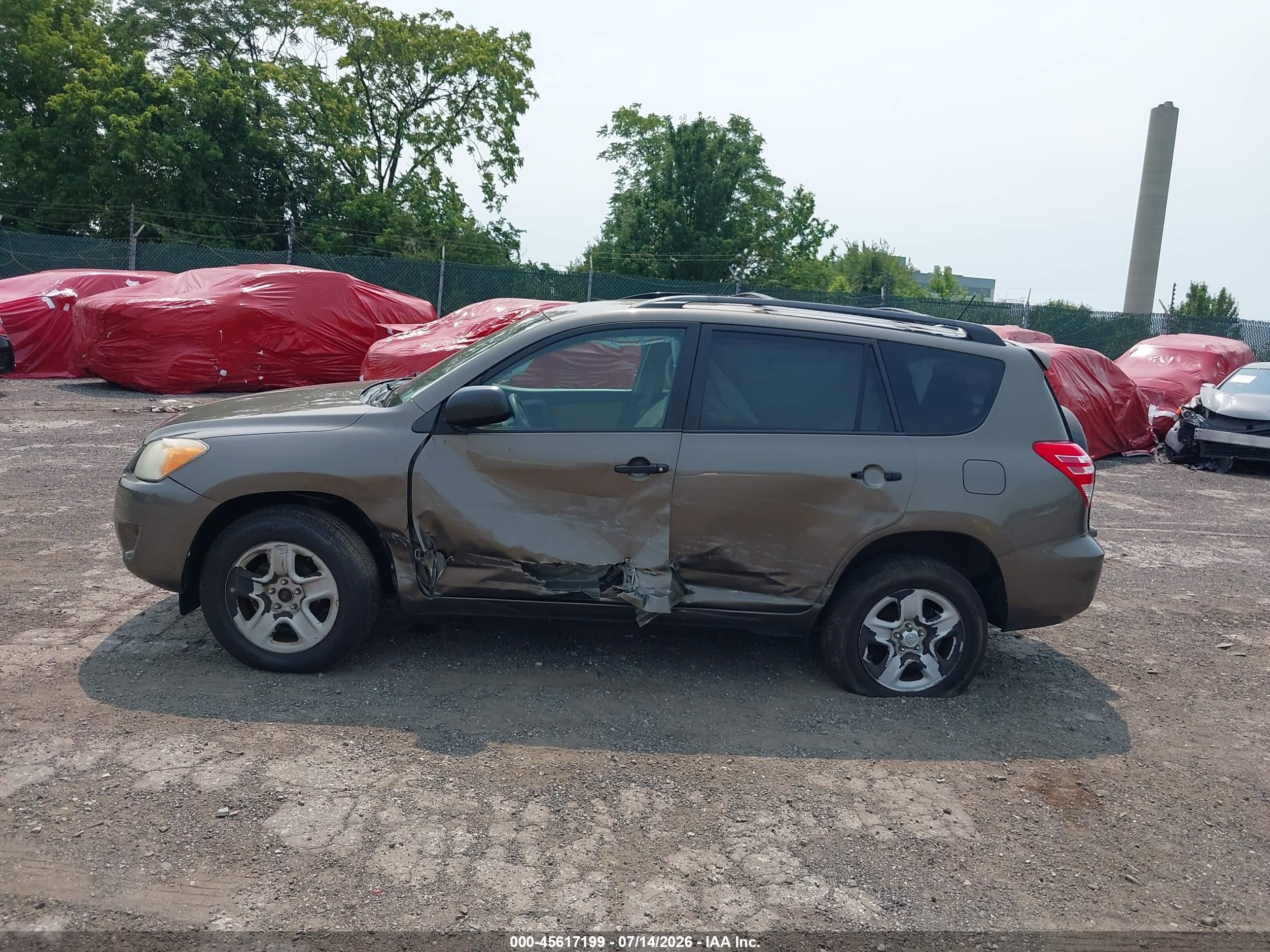 2011 Toyota Rav4   Tan vin: 2T3BF4DV1BW132459