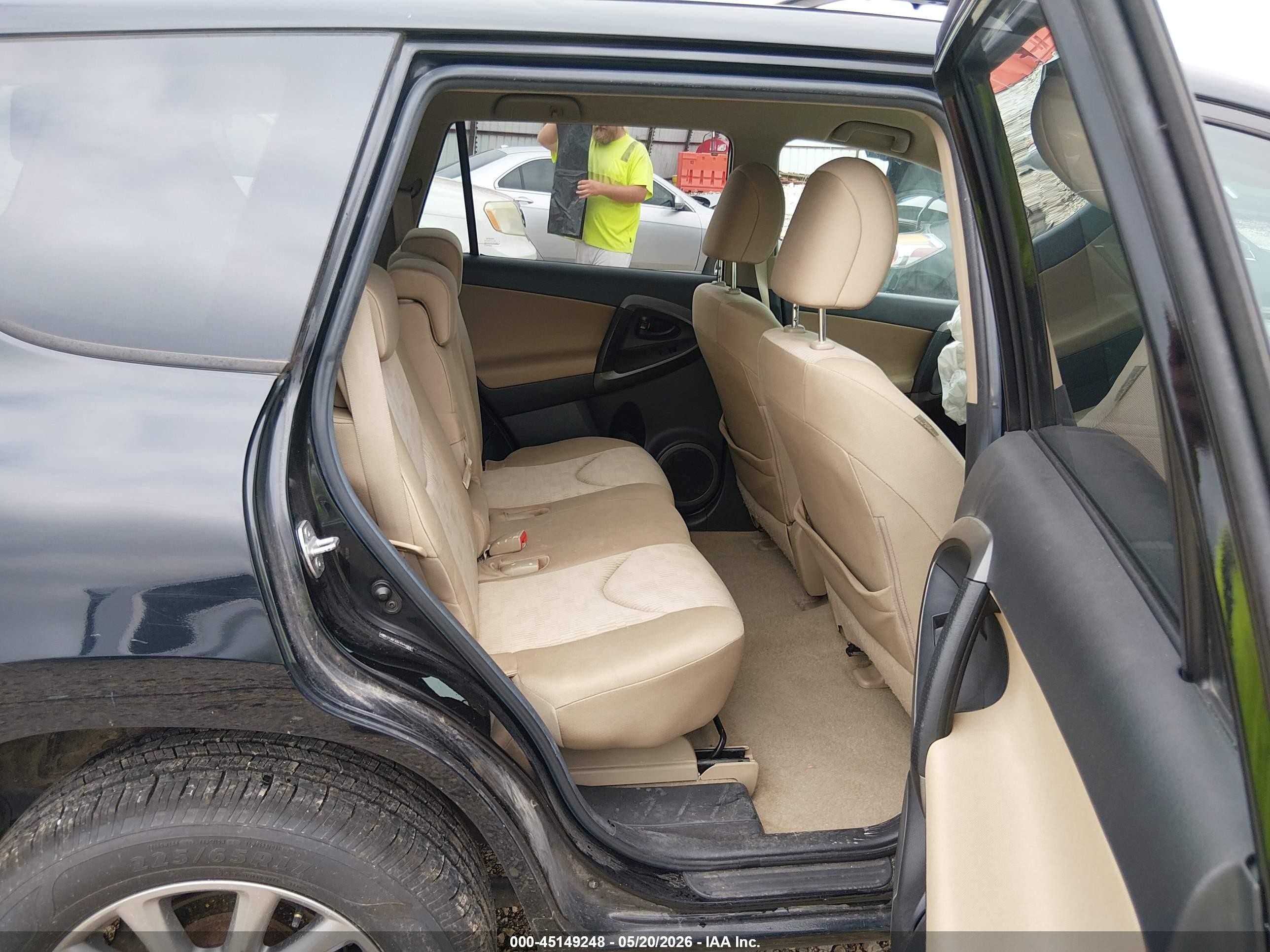 2011 Toyota Rav4   Black vin: 2T3BF4DV1BW140691