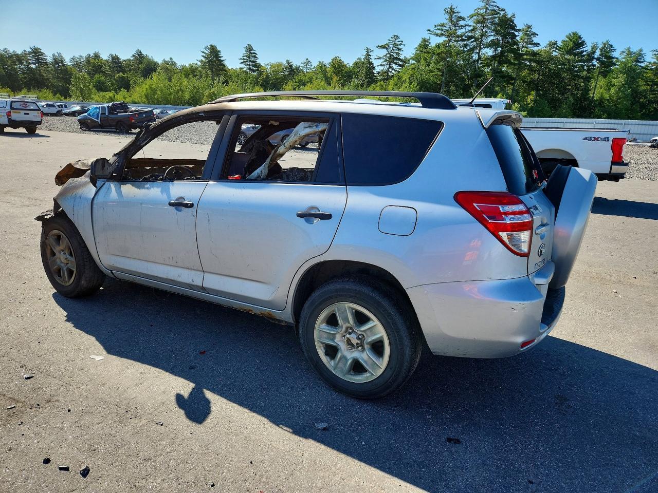 2011 Toyota Rav4 Base Silver vin: 2T3BF4DV1BW146880
