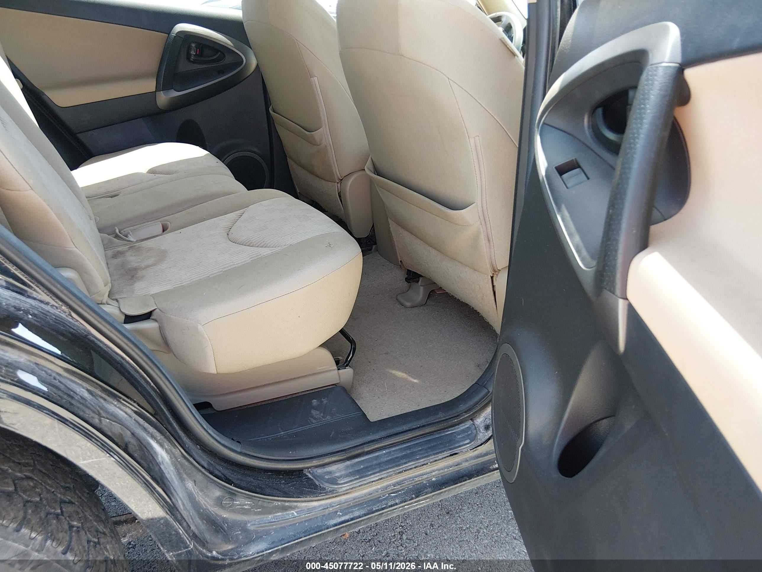 2011 Toyota Rav4   Black vin: 2T3BF4DV1BW165915