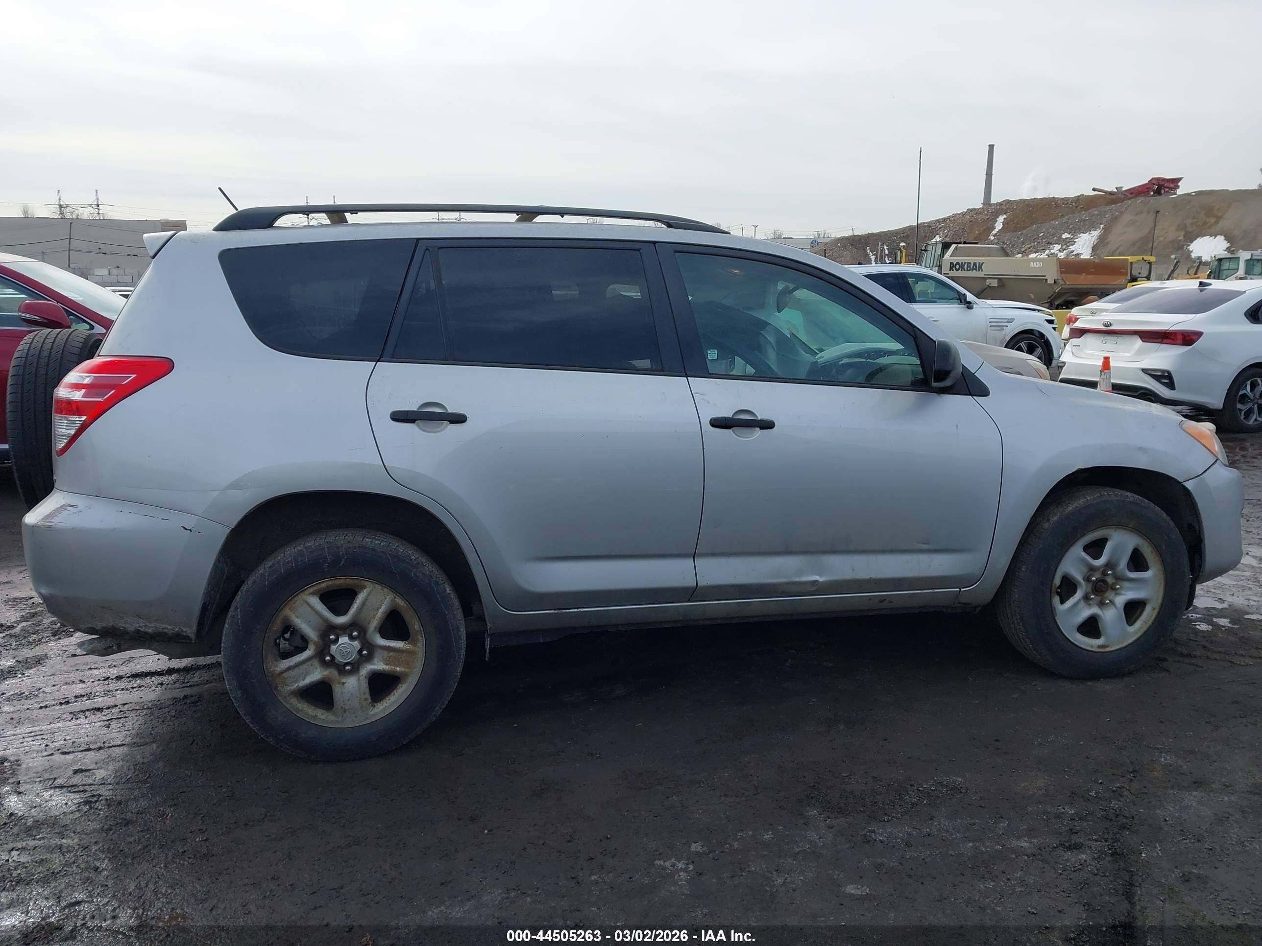 2011 Toyota Rav4   Silver vin: 2T3BF4DV1BW169656