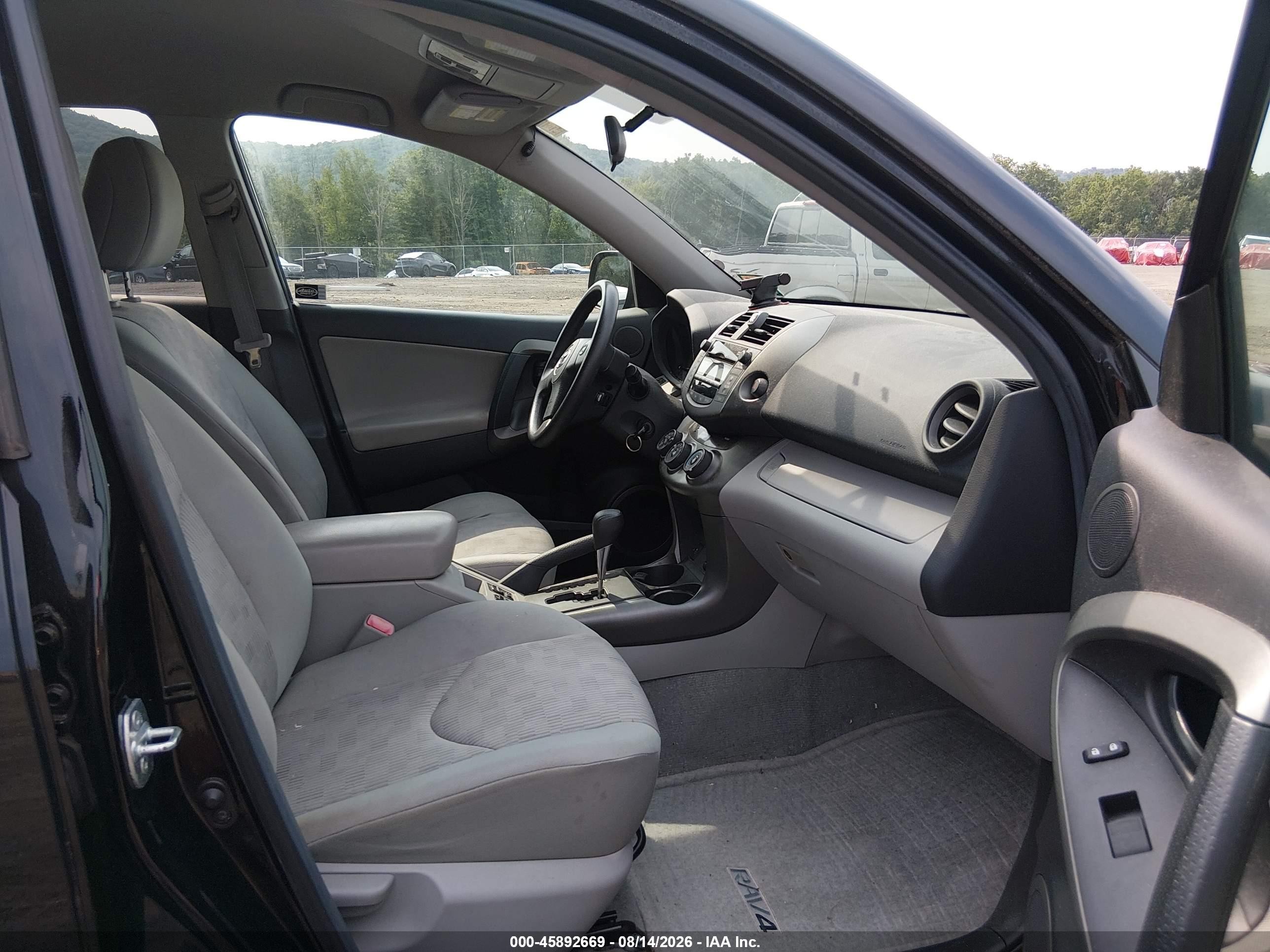 2011 Toyota Rav4   Черный vin: 2T3BF4DV1BW173836