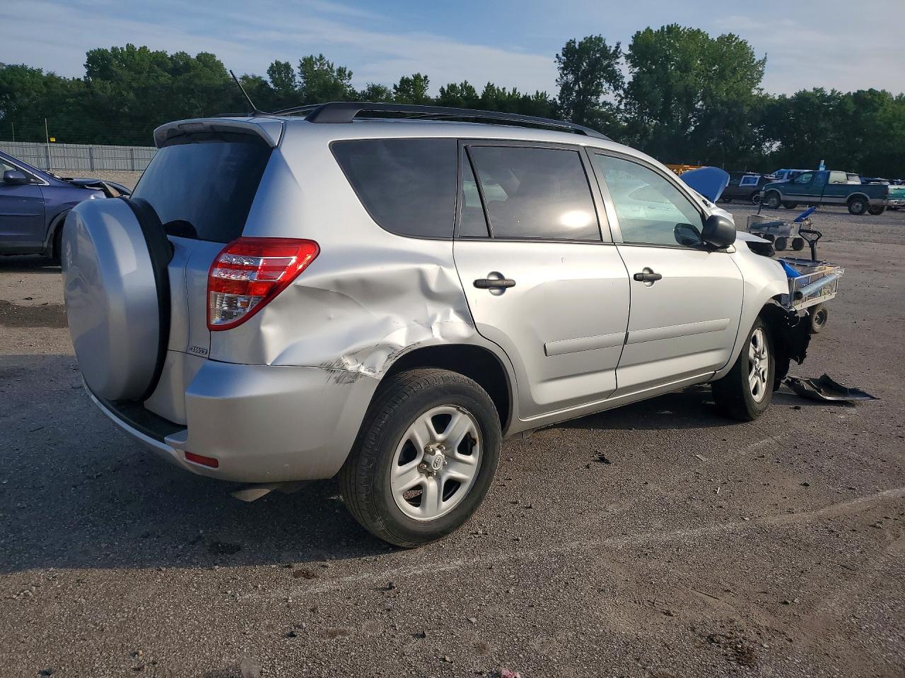 2012 Toyota Rav4 Base Silver vin: 2T3BF4DV1CW204665