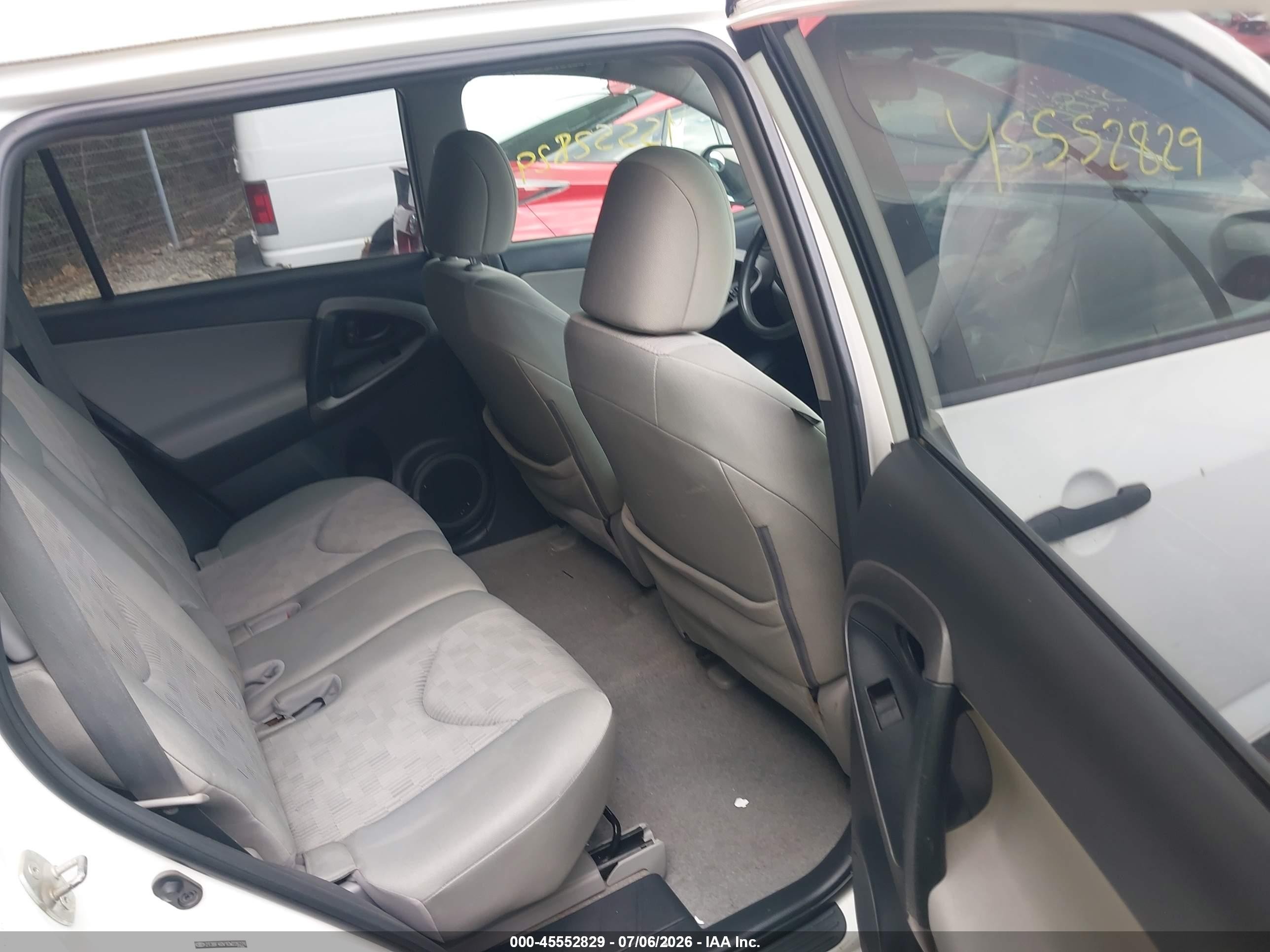 2012 Toyota Rav4   White vin: 2T3BF4DV1CW226276