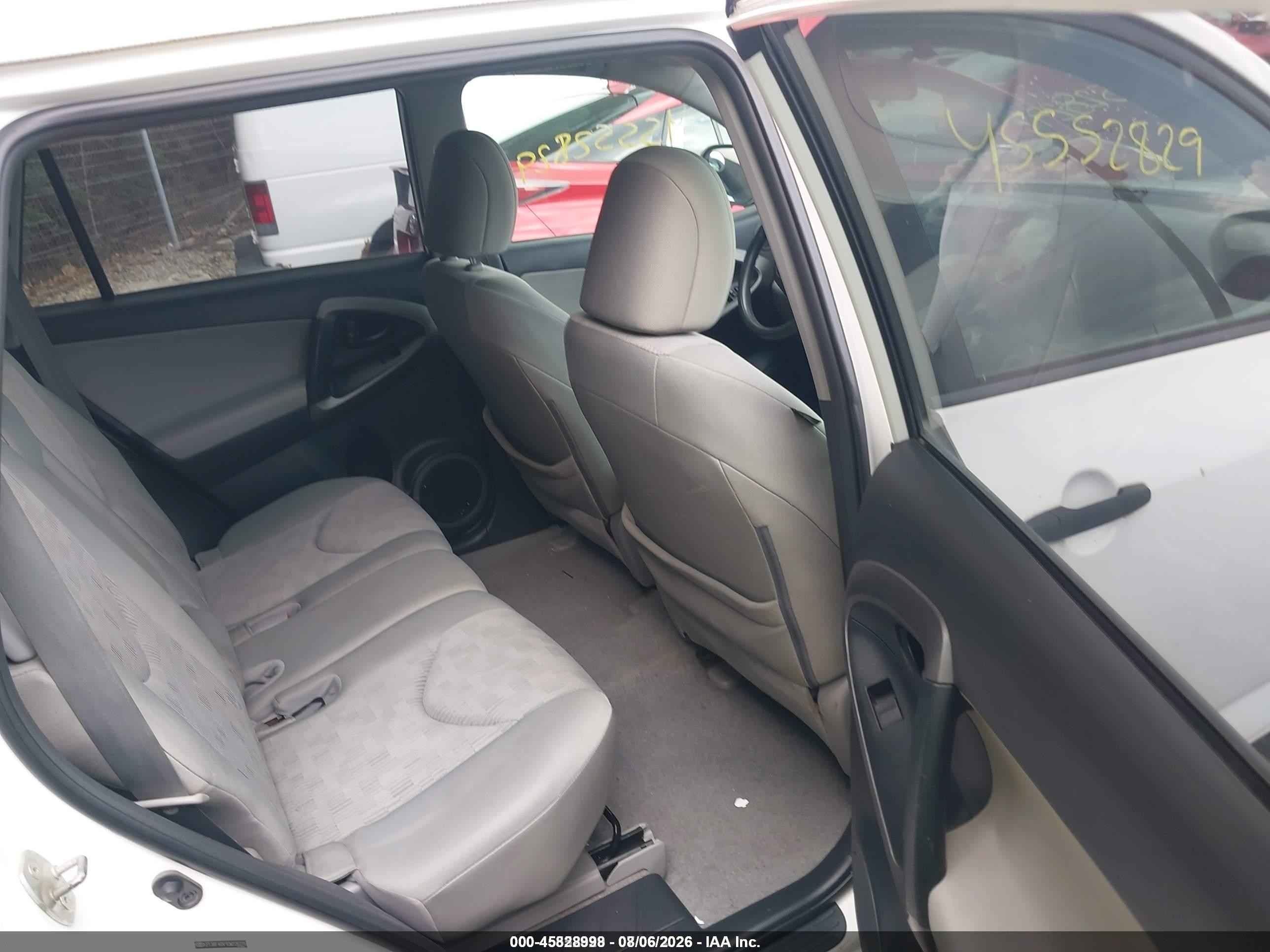 2012 Toyota Rav4   White vin: 2T3BF4DV1CW226276