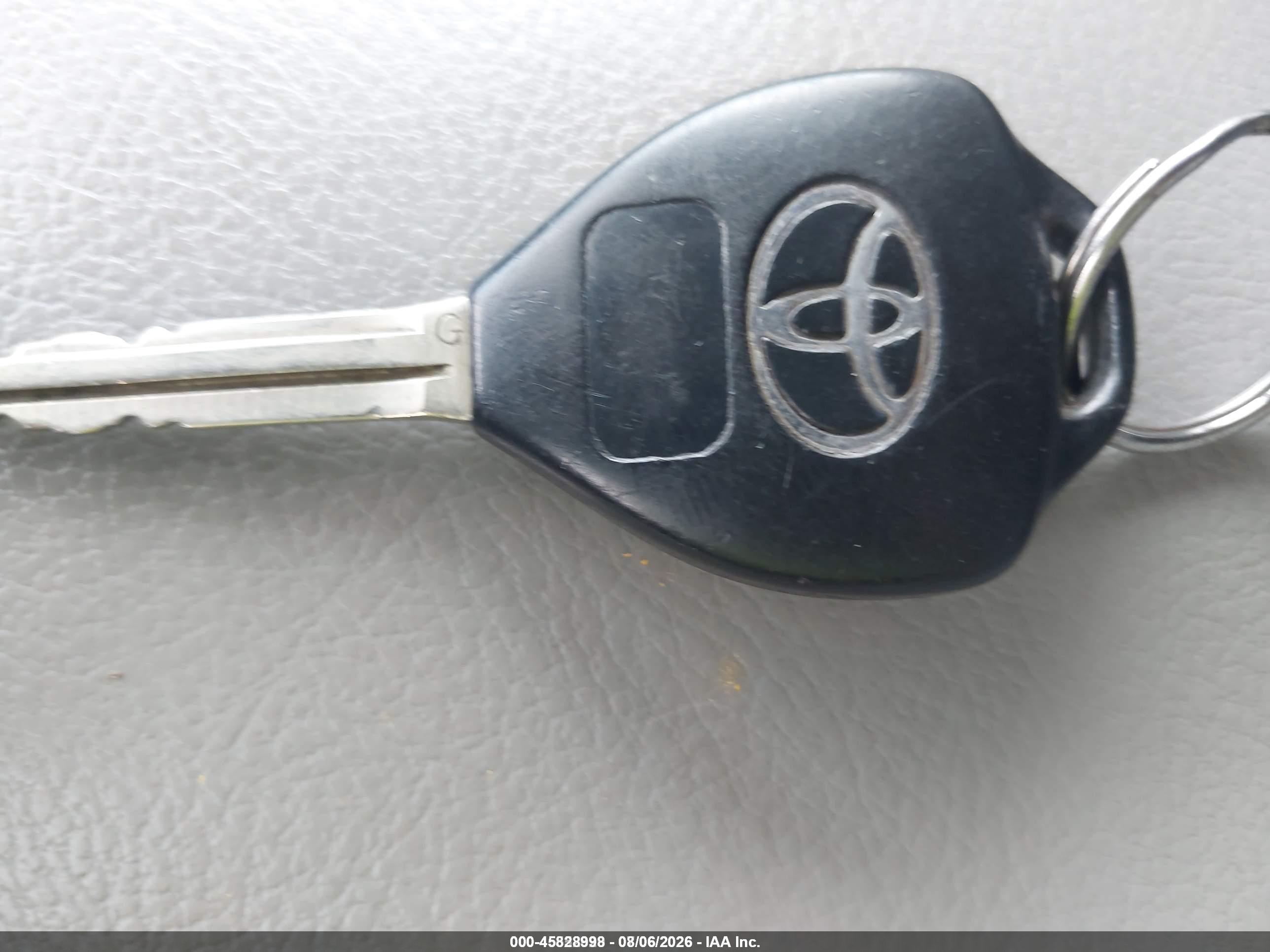 2012 Toyota Rav4   White vin: 2T3BF4DV1CW226276