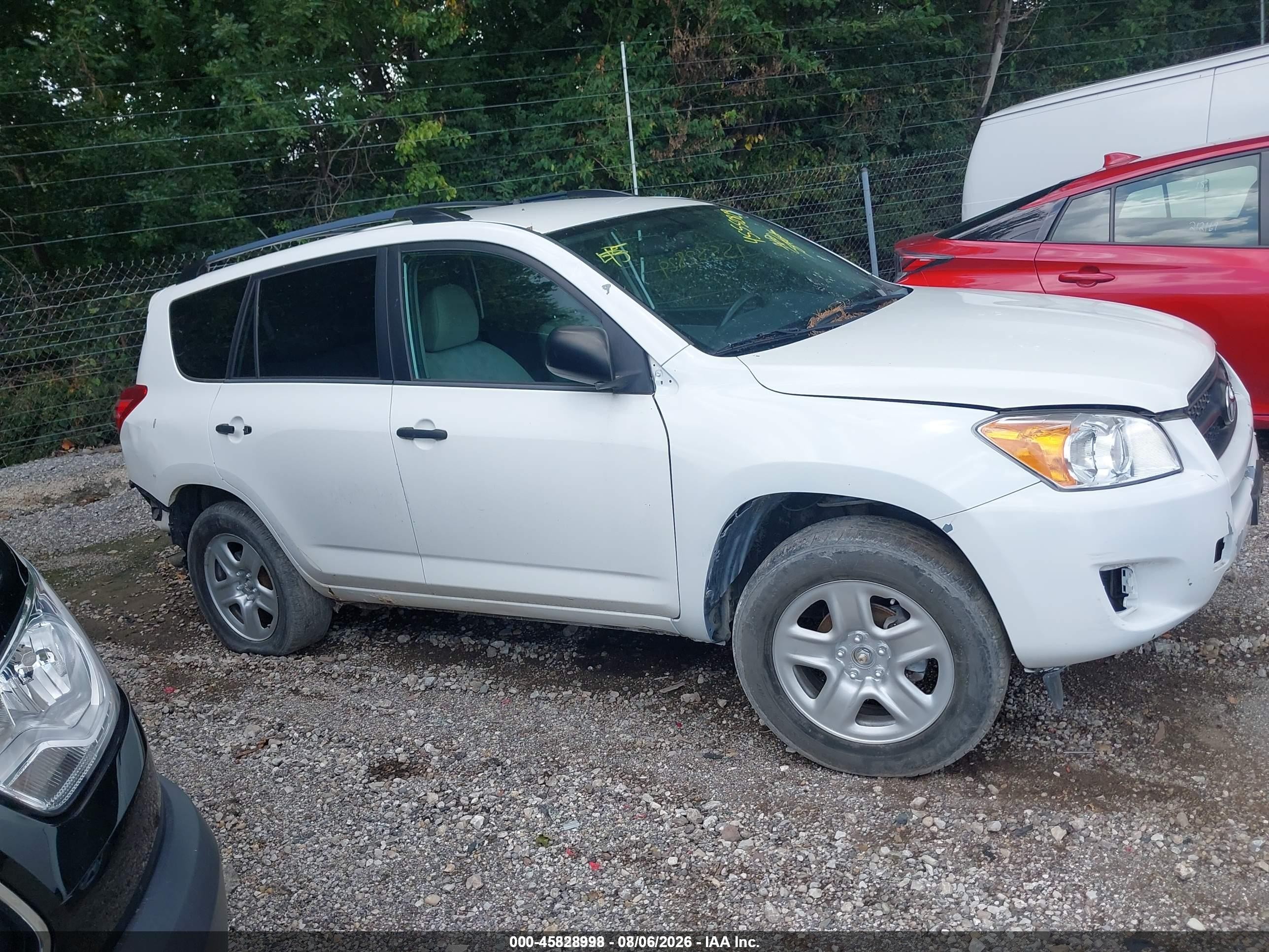 2012 Toyota Rav4   White vin: 2T3BF4DV1CW226276