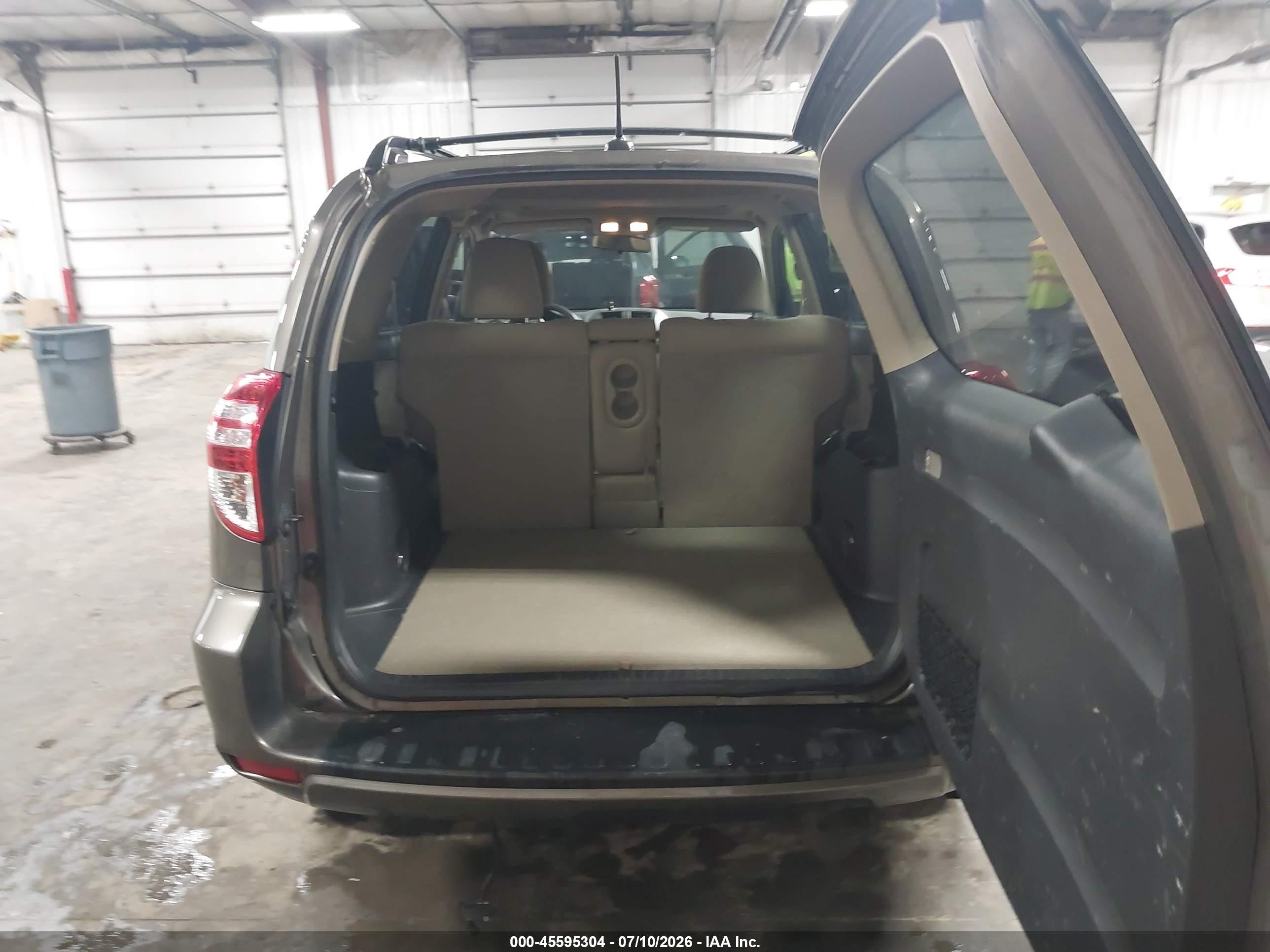 2012 Toyota Rav4   Brown vin: 2T3BF4DV1CW251050