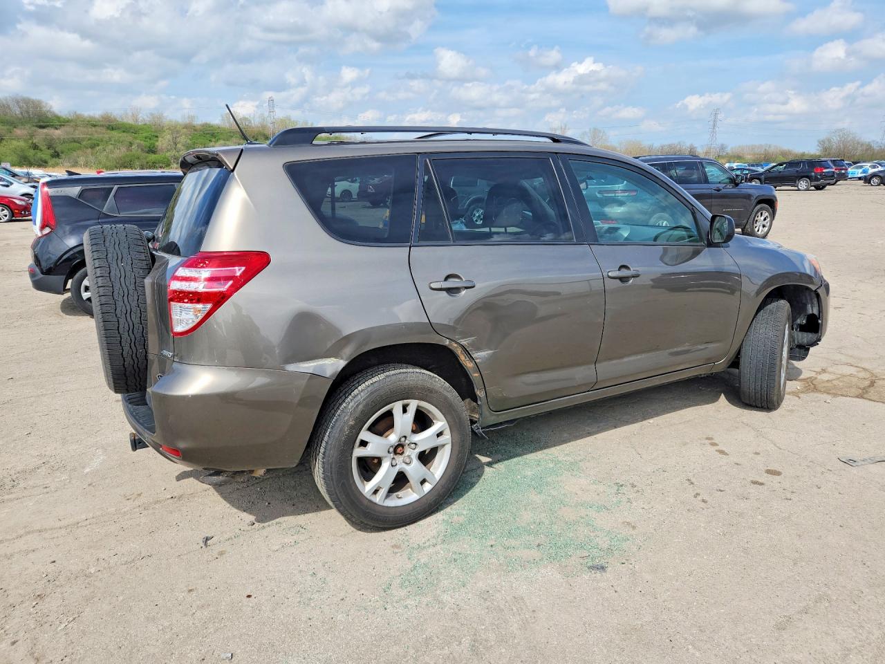 2012 Toyota Rav4 Base Tan vin: 2T3BF4DV1CW265739