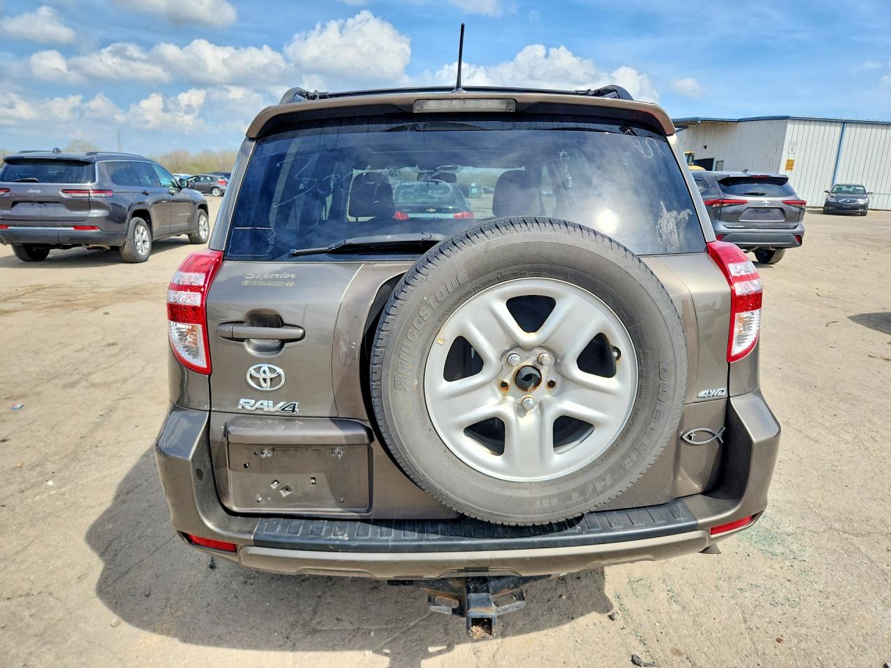 2012 Toyota Rav4 Base Tan vin: 2T3BF4DV1CW265739
