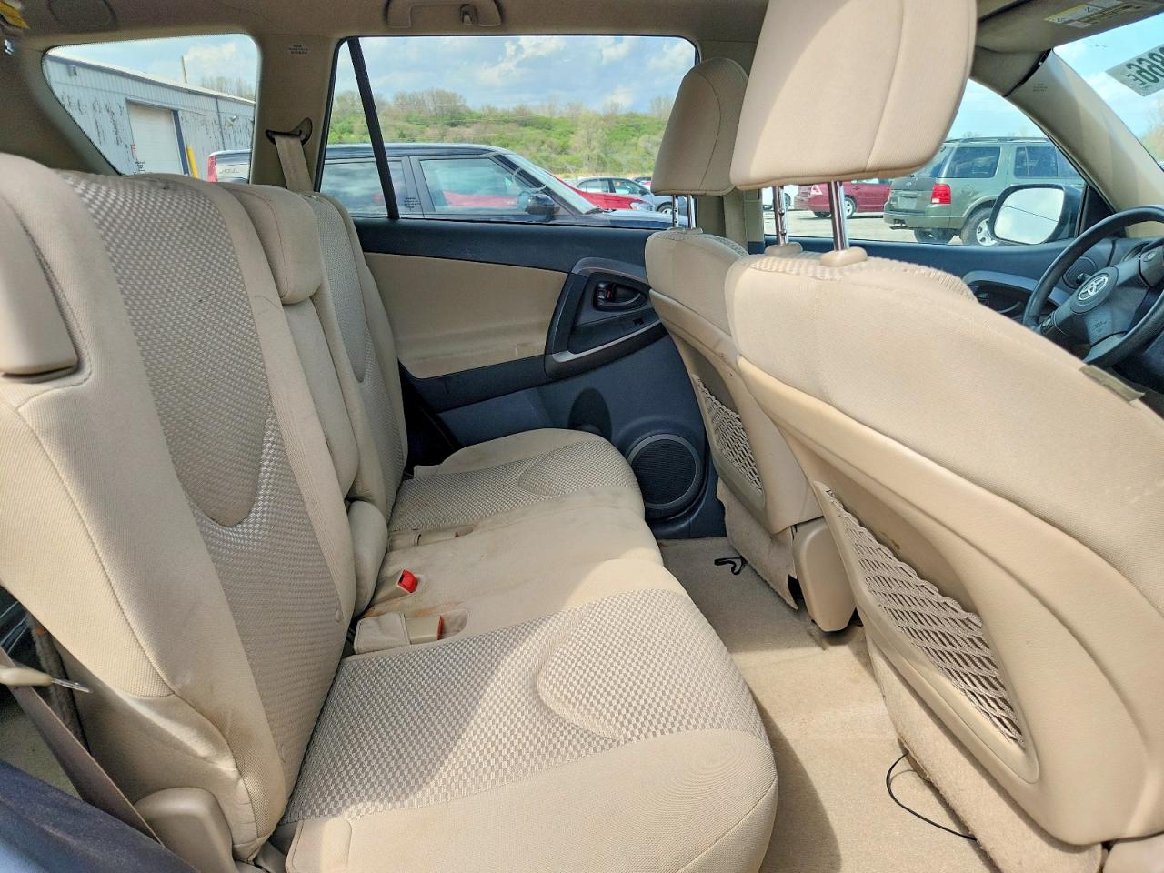 2012 Toyota Rav4 Base Tan vin: 2T3BF4DV1CW265739