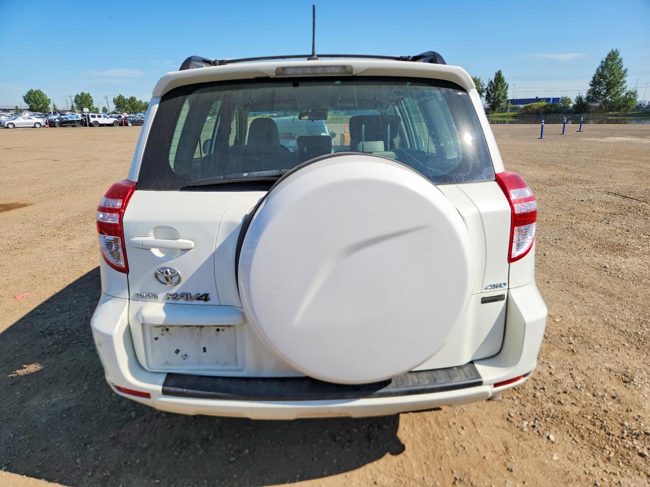 2010 Toyota Rav4 Base White vin: 2T3BF4DV2AW030702