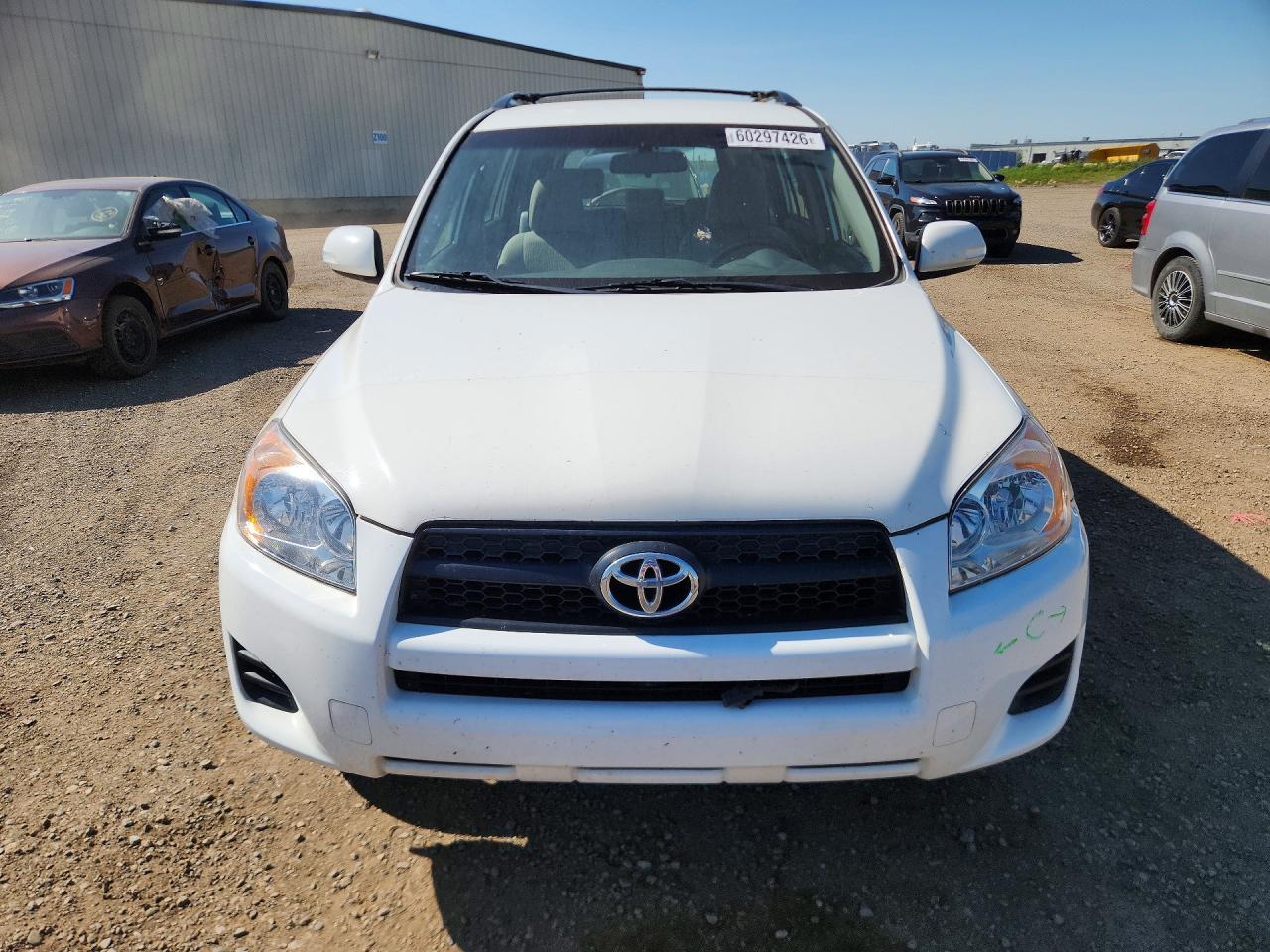 2010 Toyota Rav4 Base White vin: 2T3BF4DV2AW030702