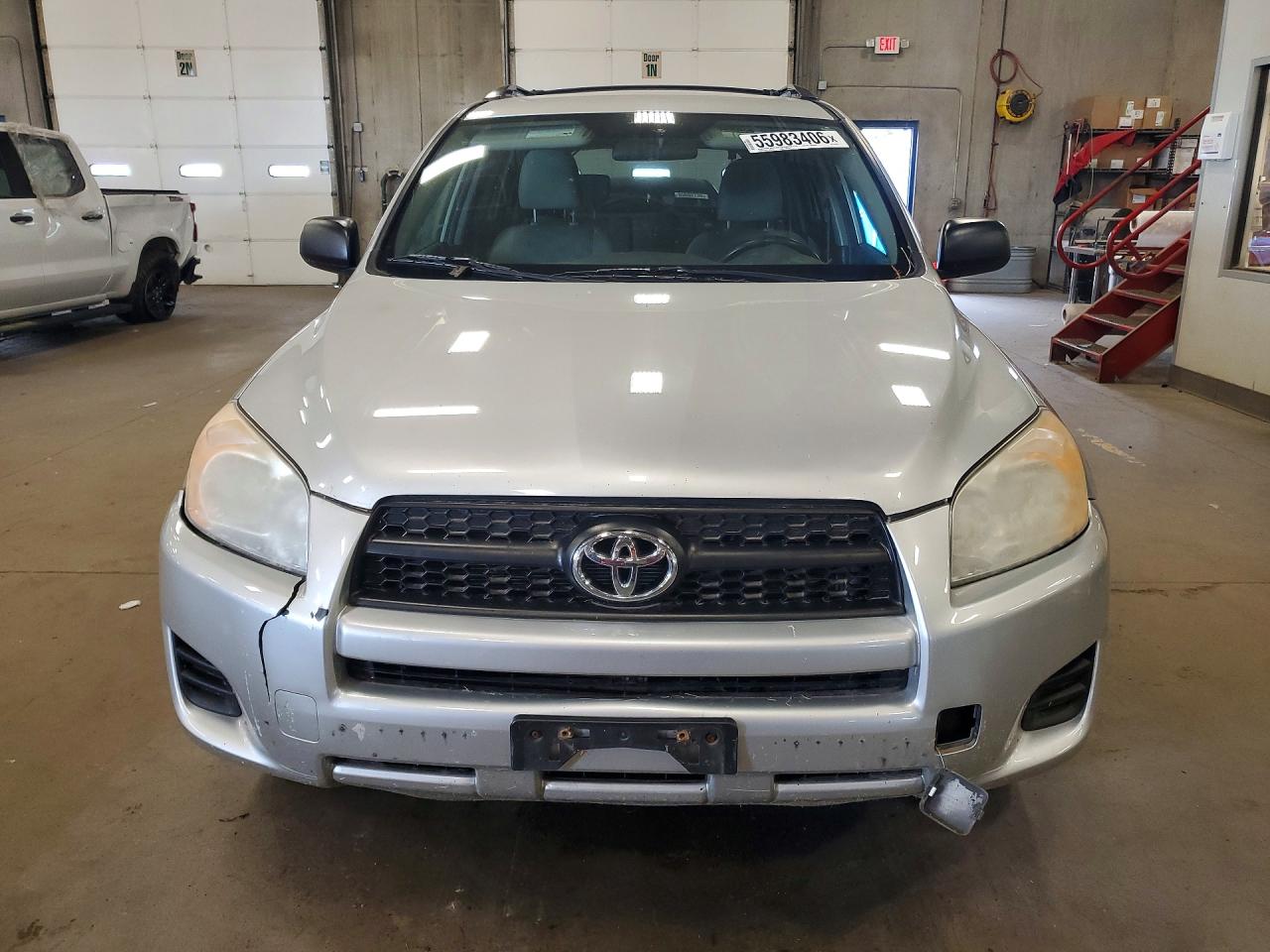 2010 Toyota Rav4 Base Silver vin: 2T3BF4DV2AW061304