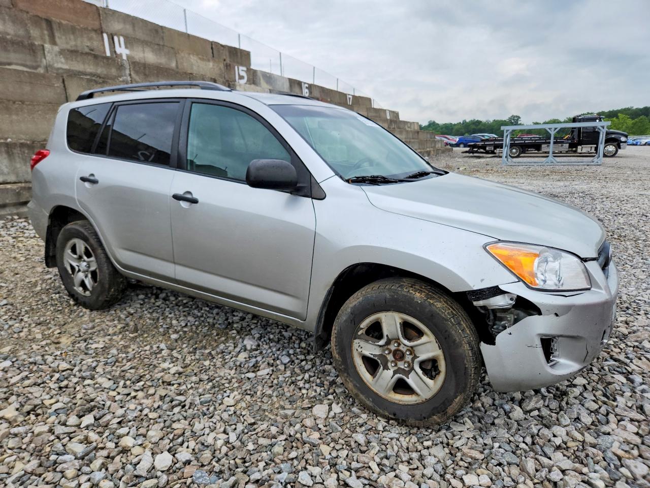 2010 Toyota Rav4 Base Silver vin: 2T3BF4DV2AW068866