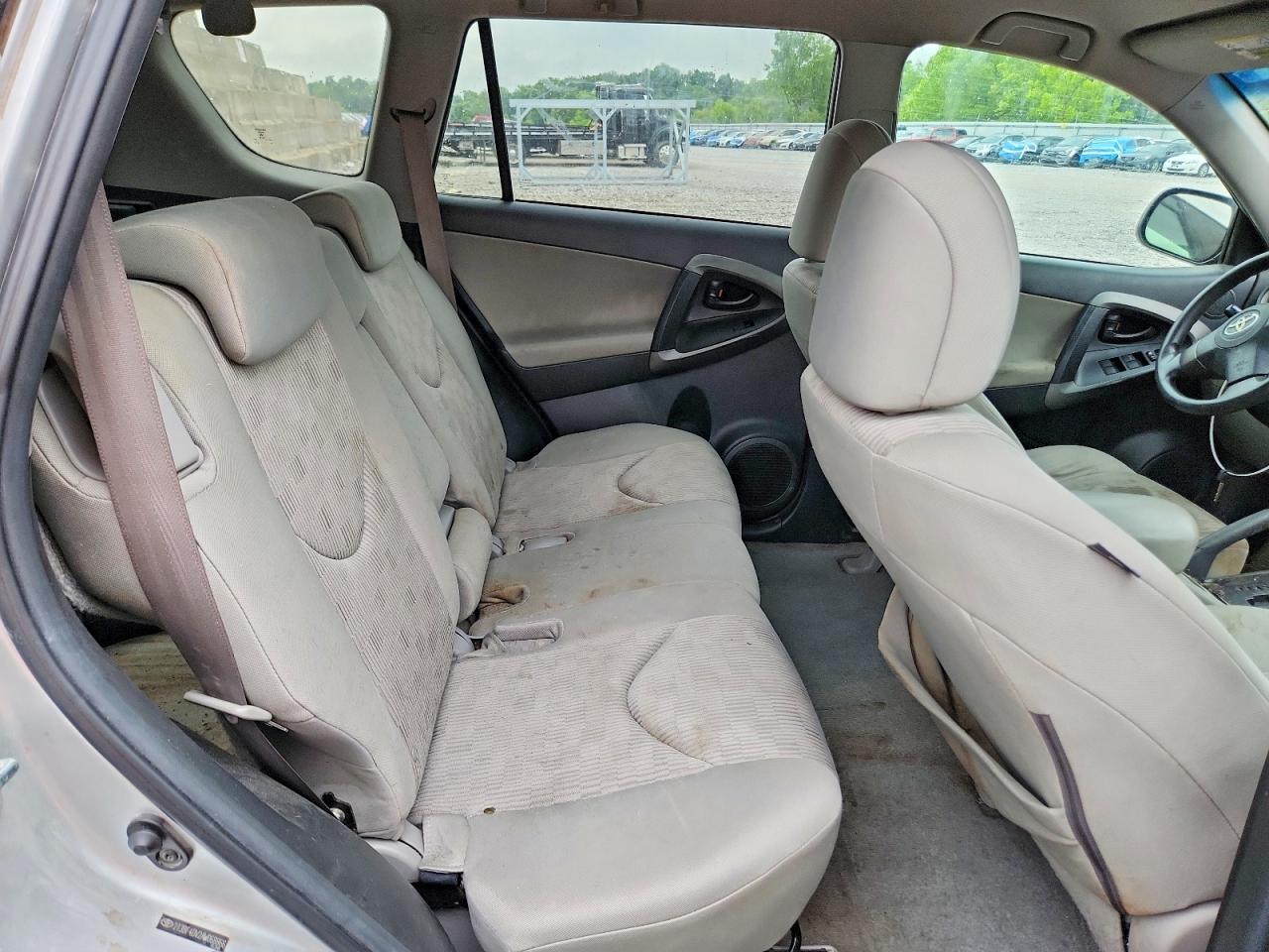 2010 Toyota Rav4 Base Silver vin: 2T3BF4DV2AW068866