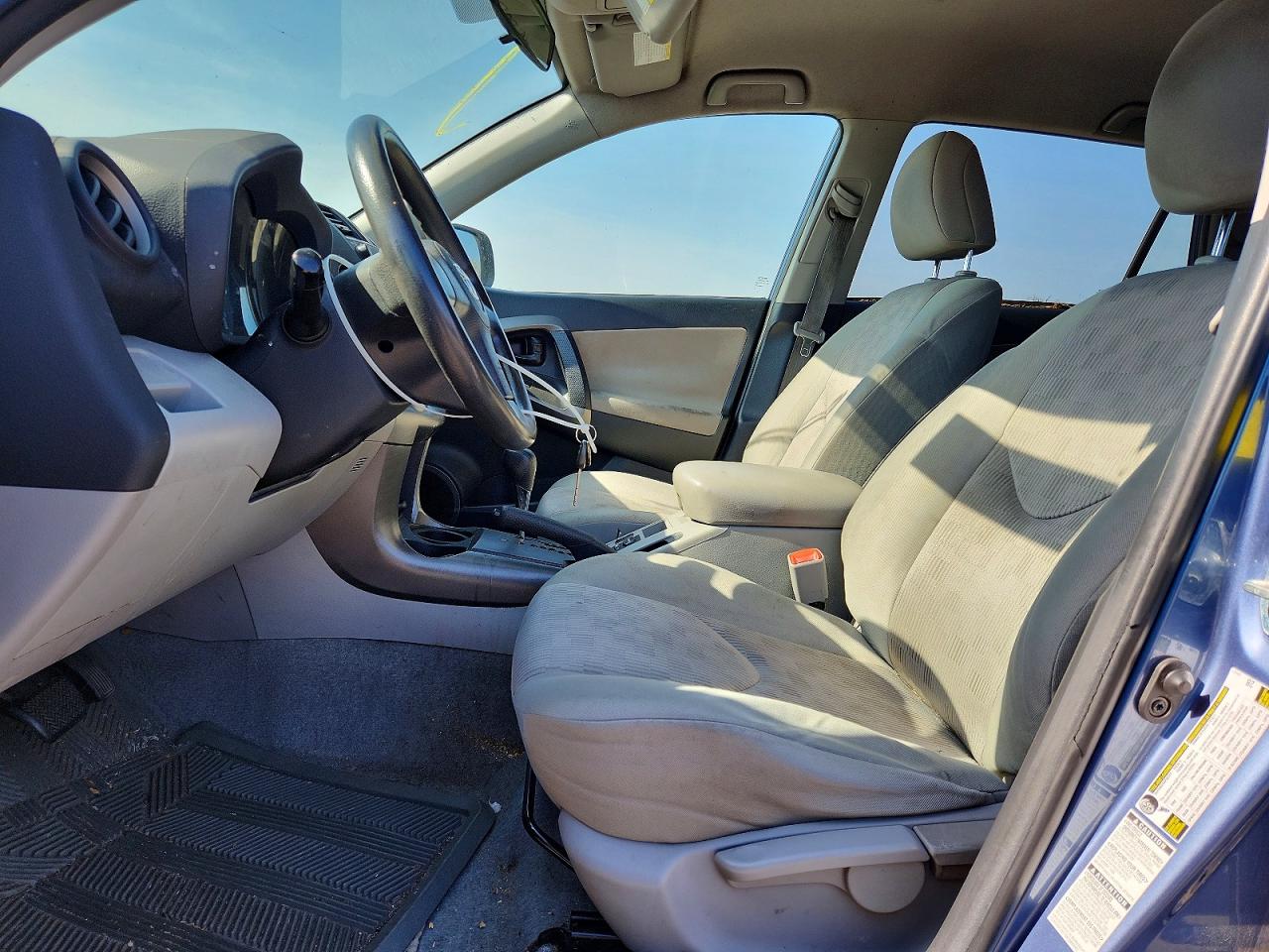 2011 Toyt Rav4 Blue vin: 2T3BF4DV2BW086530