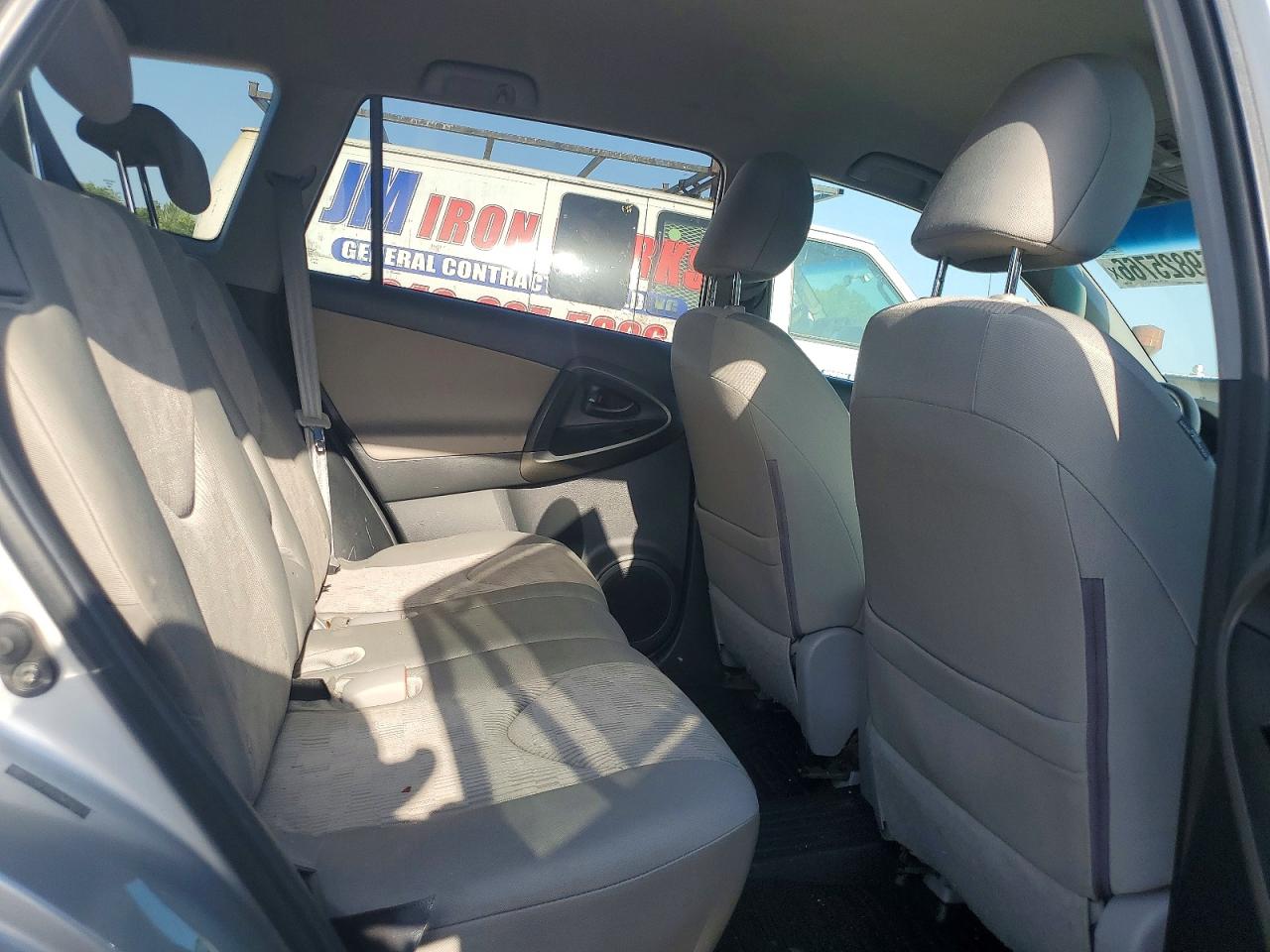 2011 Toyota Rav4 Silver vin: 2T3BF4DV2BW096054