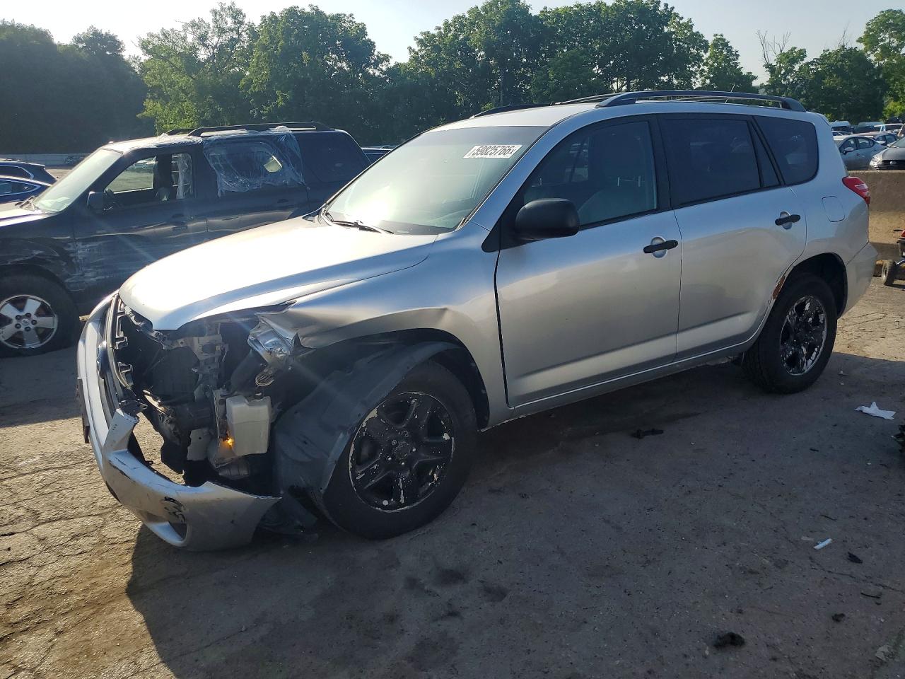2011 Toyota Rav4 Silver vin: 2T3BF4DV2BW096054