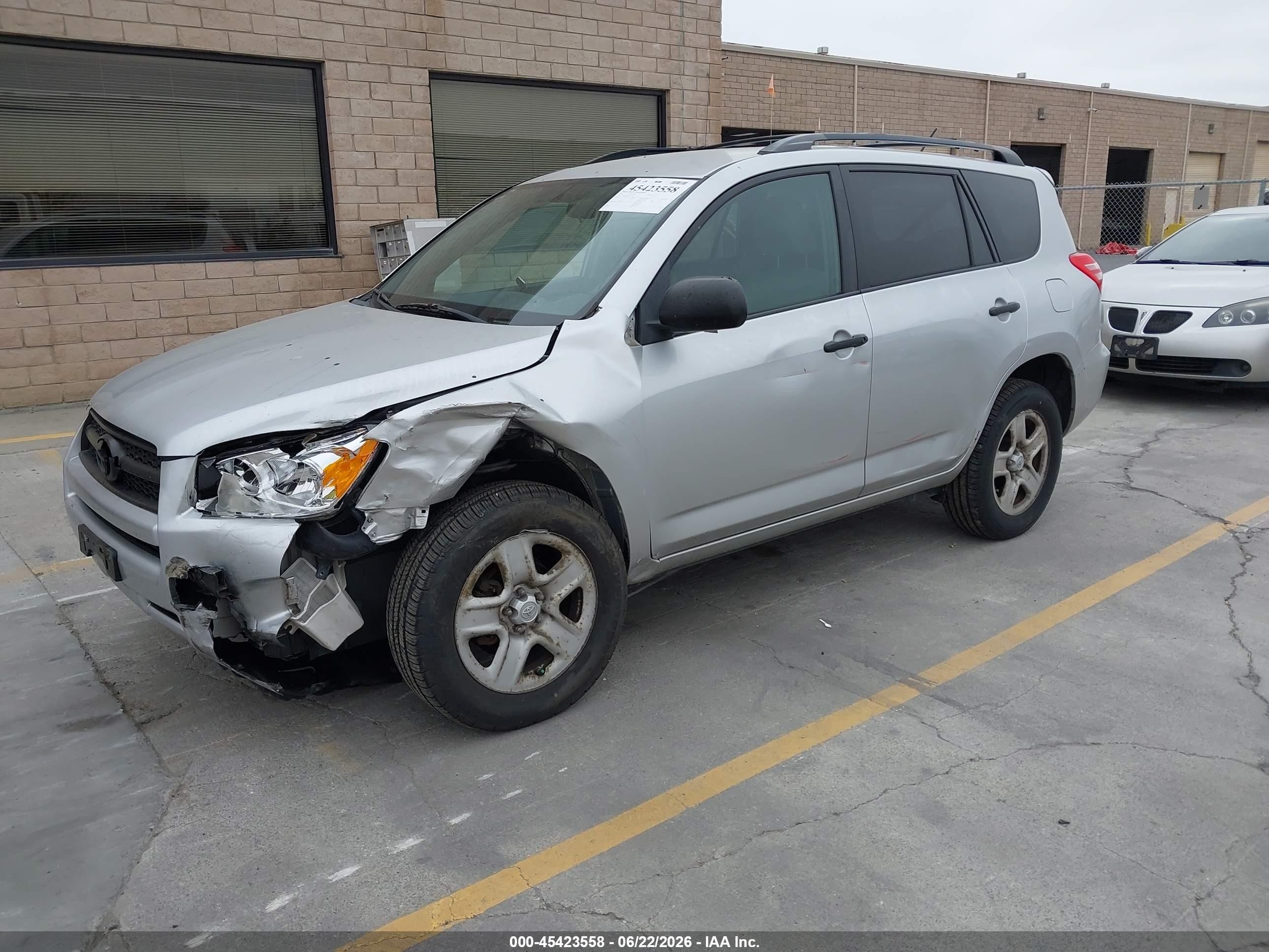 2011 Toyota Rav4   Silver vin: 2T3BF4DV2BW111958