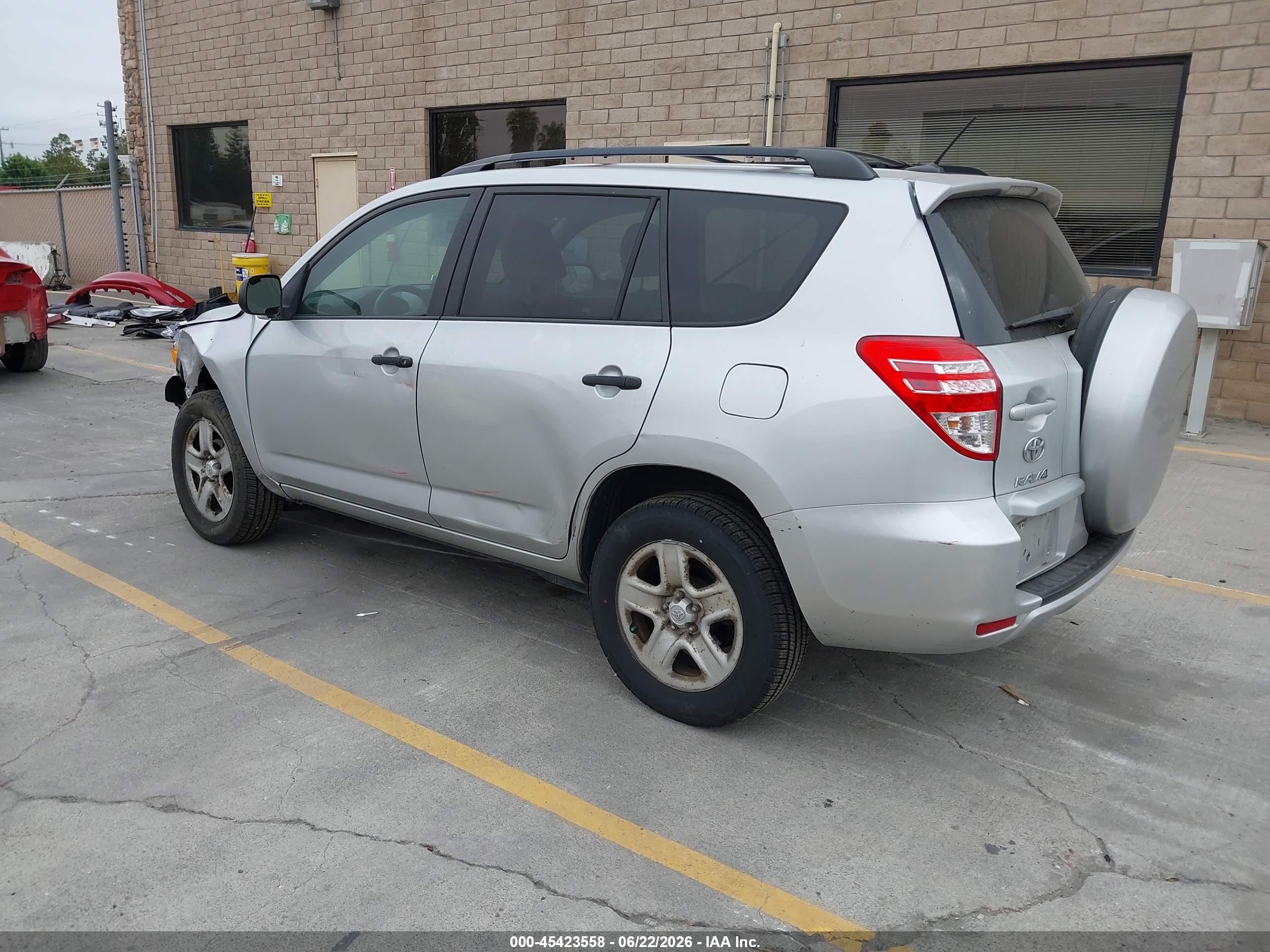 2011 Toyota Rav4   Silver vin: 2T3BF4DV2BW111958