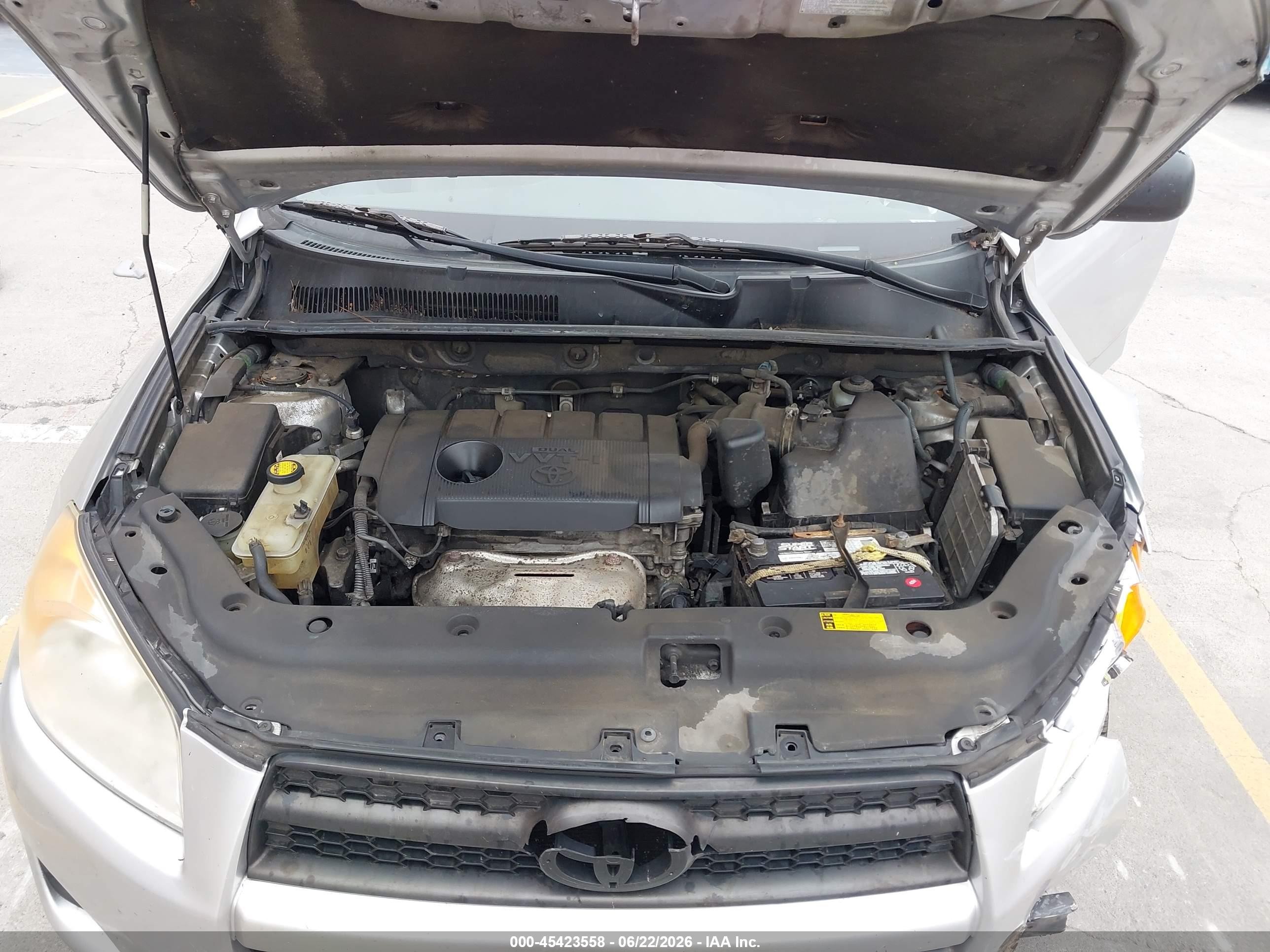 2011 Toyota Rav4   Silver vin: 2T3BF4DV2BW111958