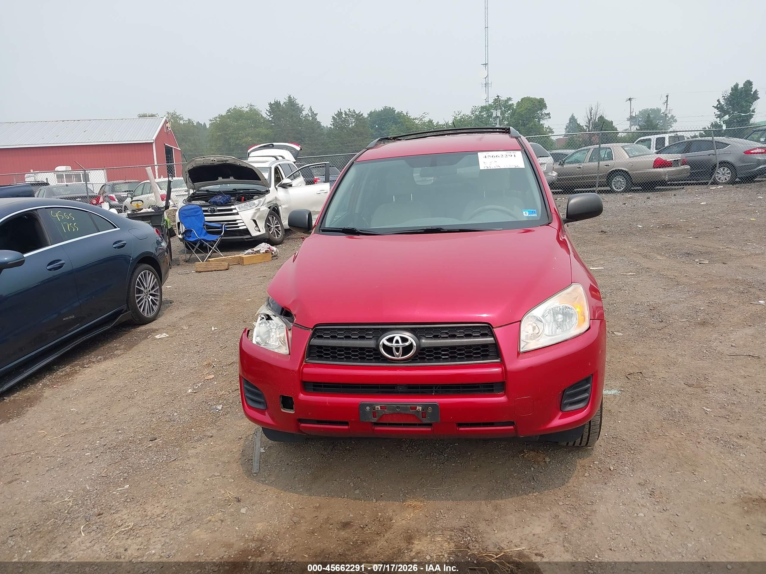 2011 Toyota Rav4   Red vin: 2T3BF4DV2BW112043