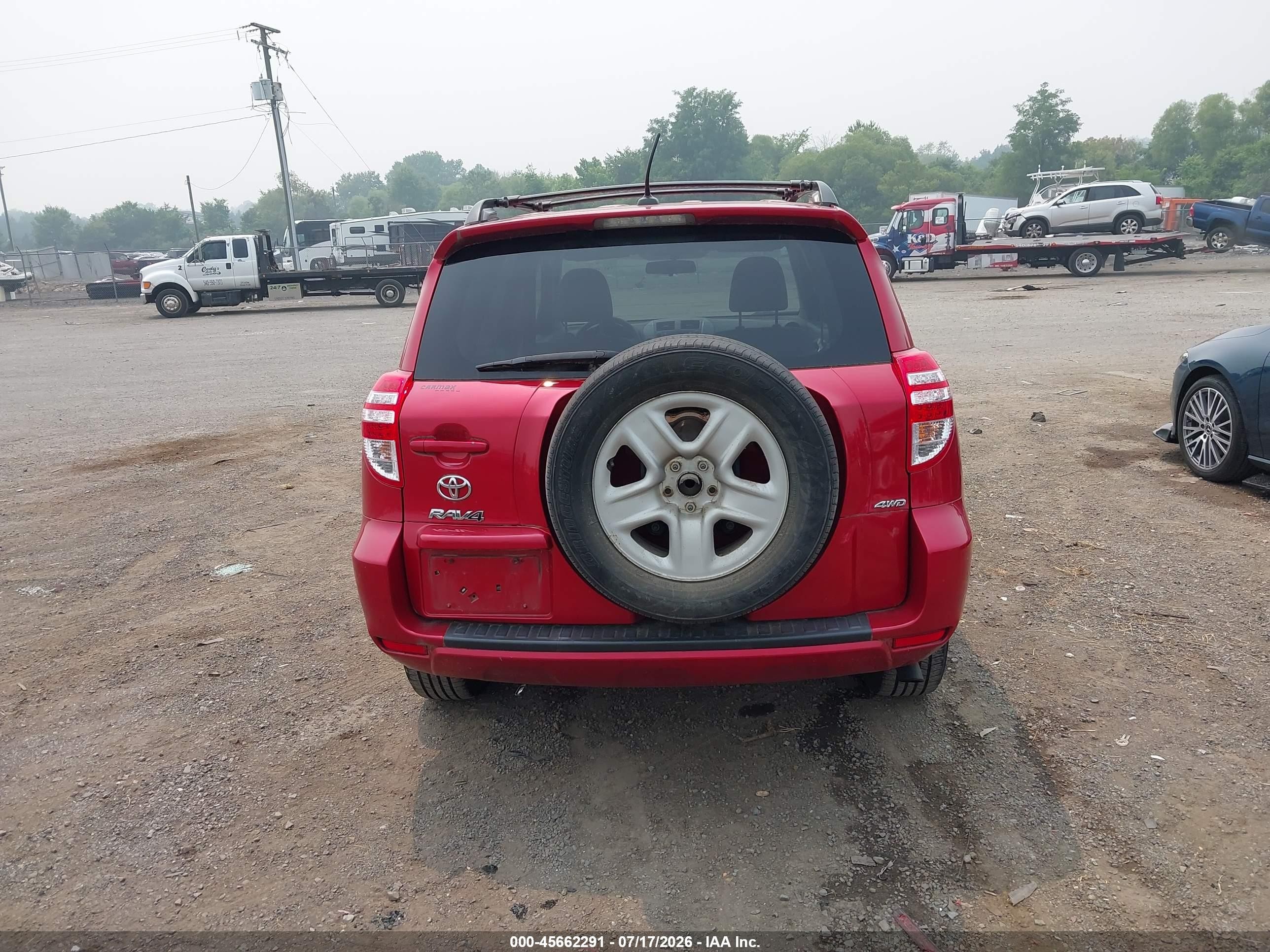 2011 Toyota Rav4   Red vin: 2T3BF4DV2BW112043
