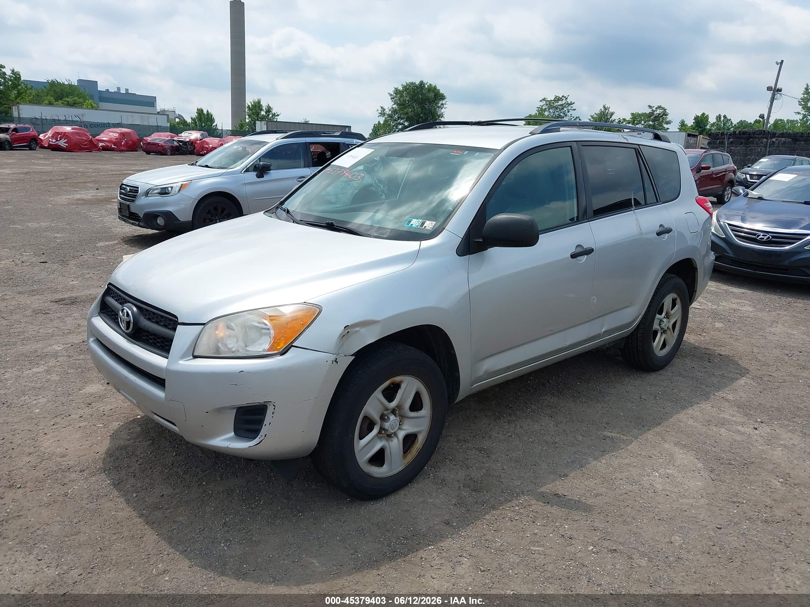 2011 Toyota Rav4   Silver vin: 2T3BF4DV2BW118778