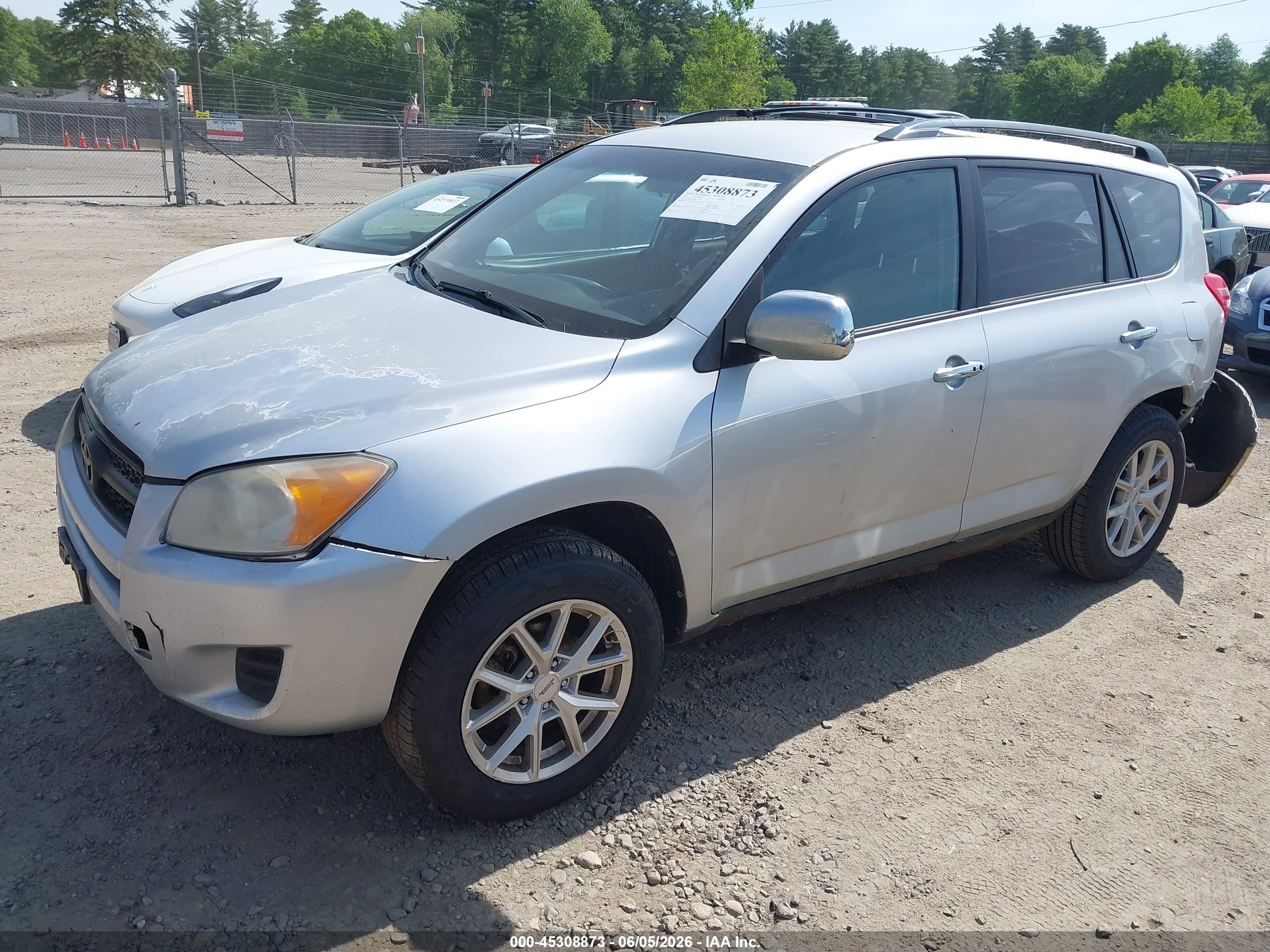 2011 Toyota Rav4 Silver vin: 2T3BF4DV2BW120238