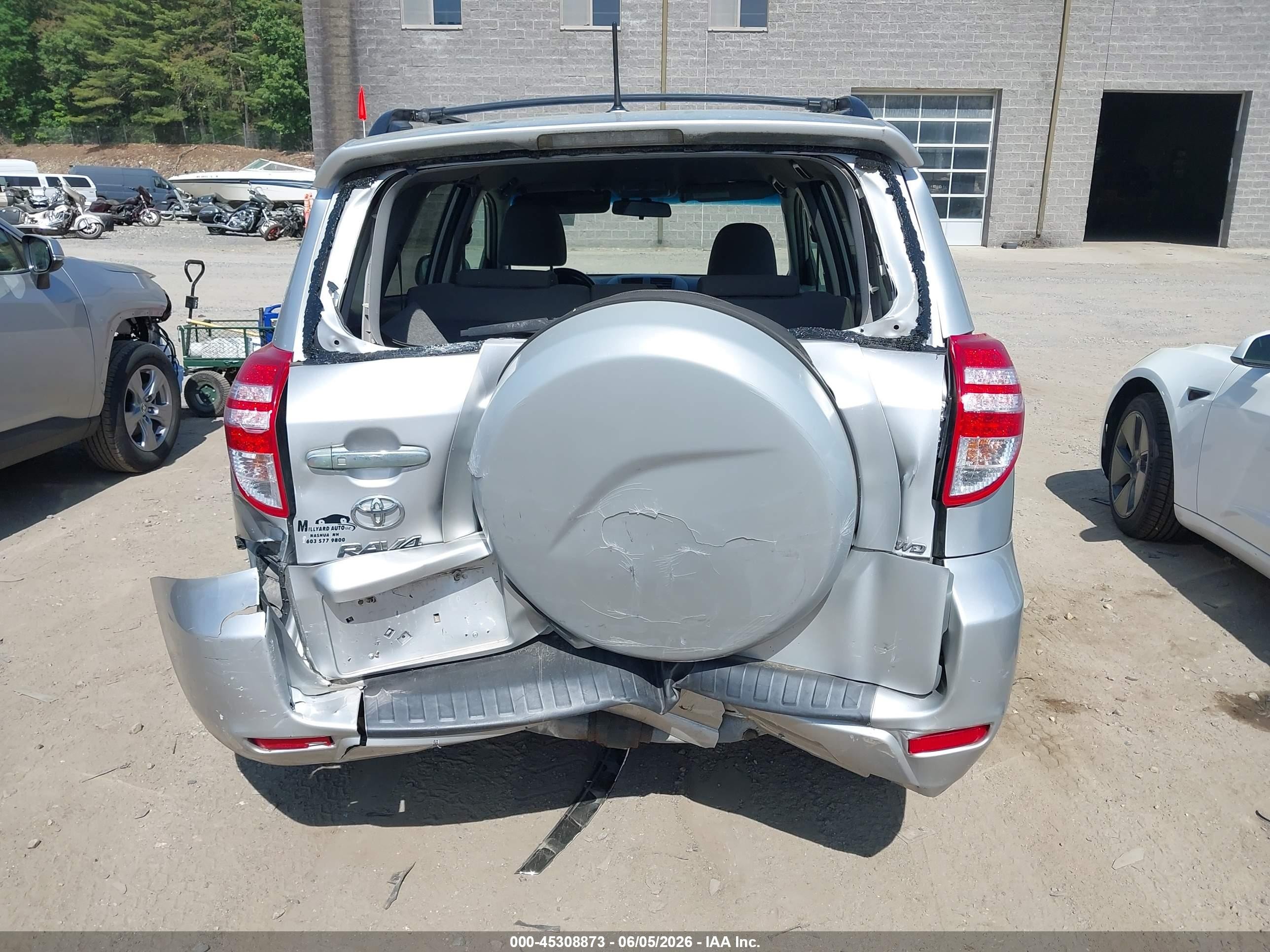 2011 Toyota Rav4 Silver vin: 2T3BF4DV2BW120238