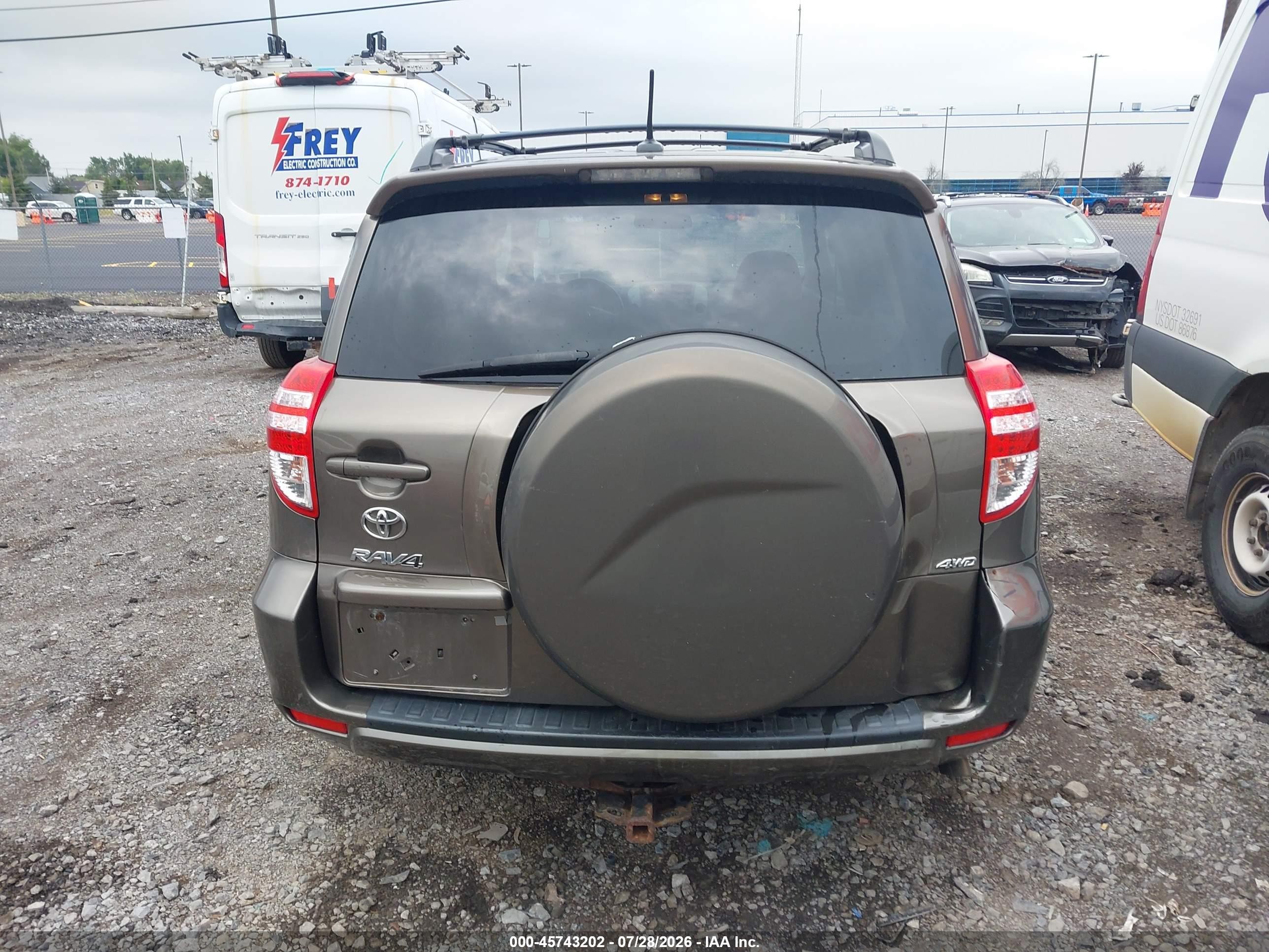 2011 Toyota Rav4   Brown vin: 2T3BF4DV2BW133961